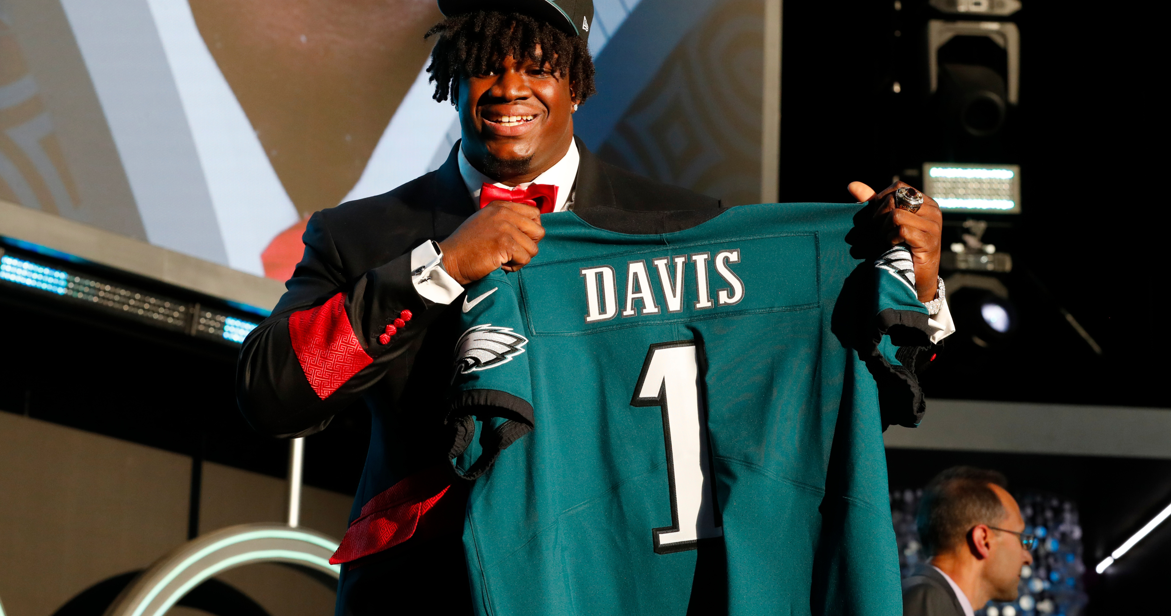 2022 NFL Draft: Jordan Davis signs 4-year, $17M deal with Eagles