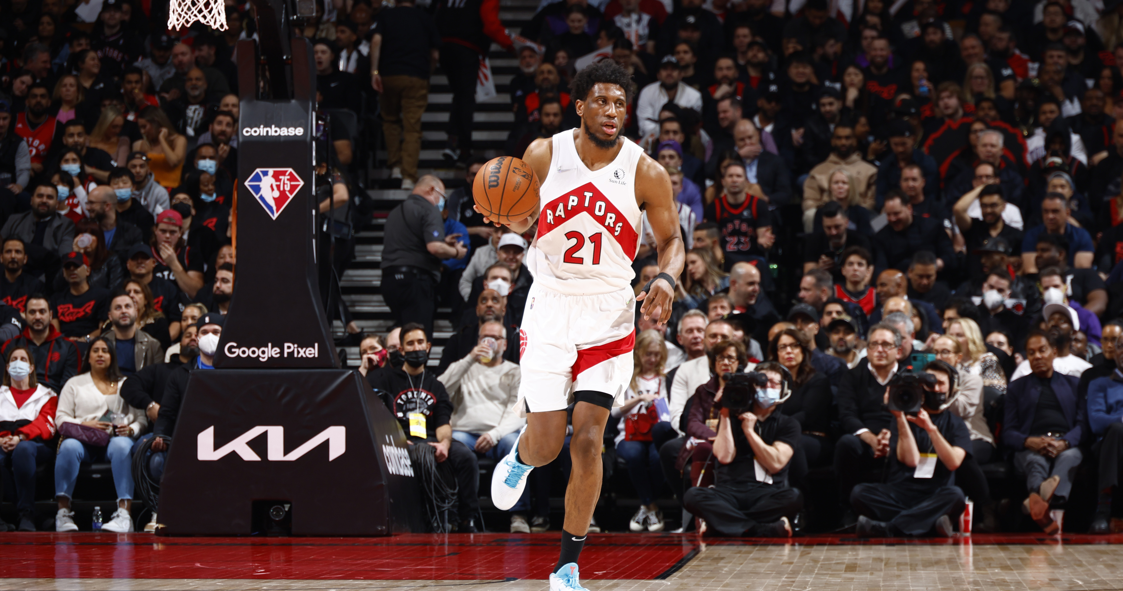 Thaddeus Young Agrees to New 2-Year, $16M Raptors Contract in NBA Free ...