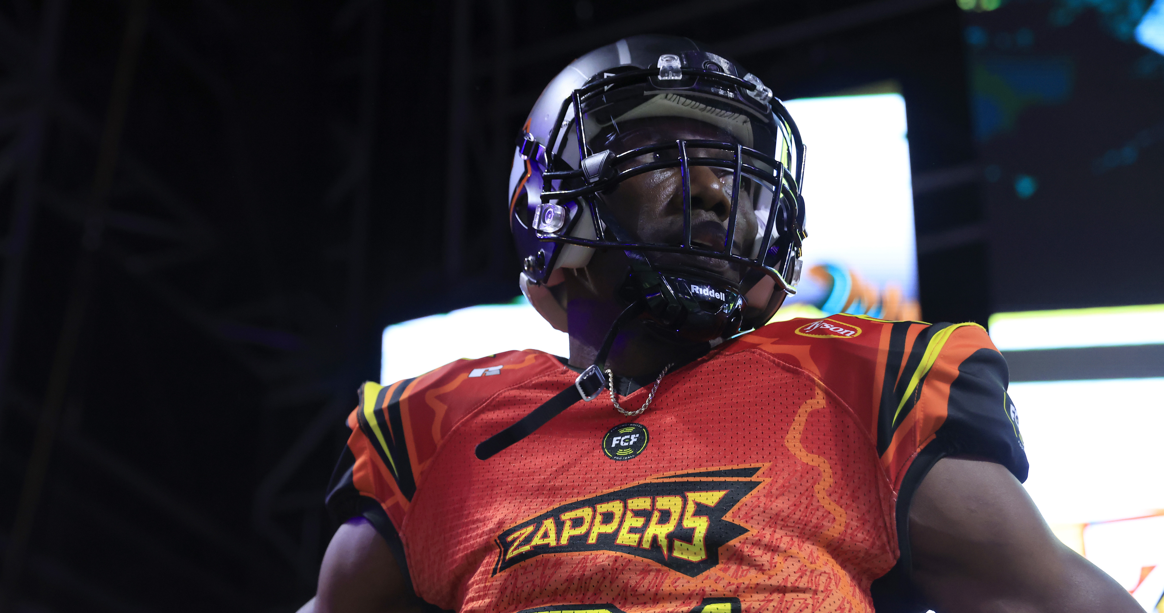 Terrell Owens Makes Knights Debut, Johnny Manziel Leads Zappers – LX