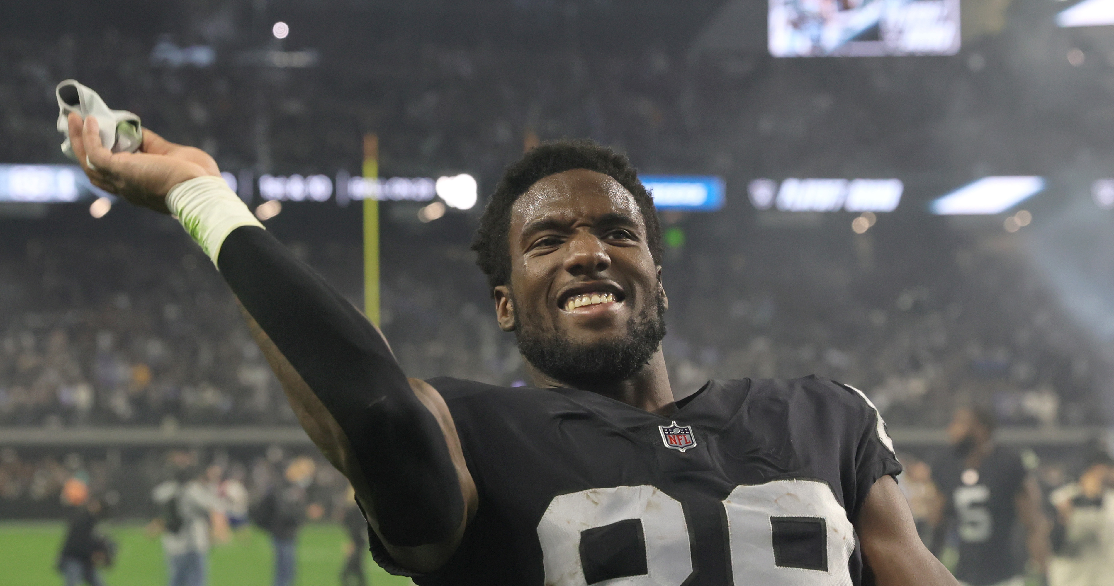 Raiders news: Bryan Edwards is making people go crazy - Silver And Black  Pride