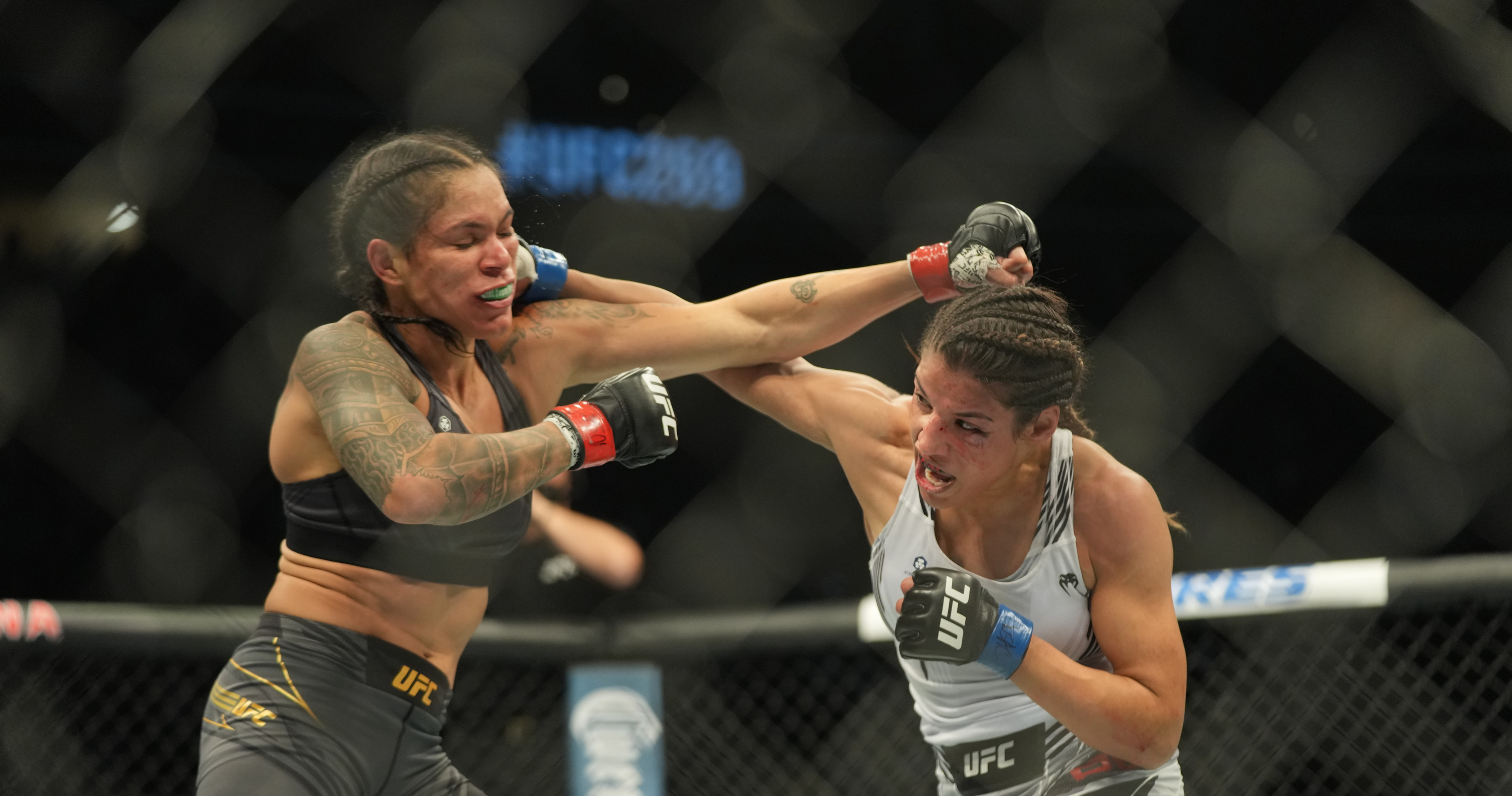 Amanda Nunes vs. Julianna Pena Rematch to Headline UFC 277 Card in Dallas | News, Scores, Highlights, Stats, and Rumors | Bleacher Report