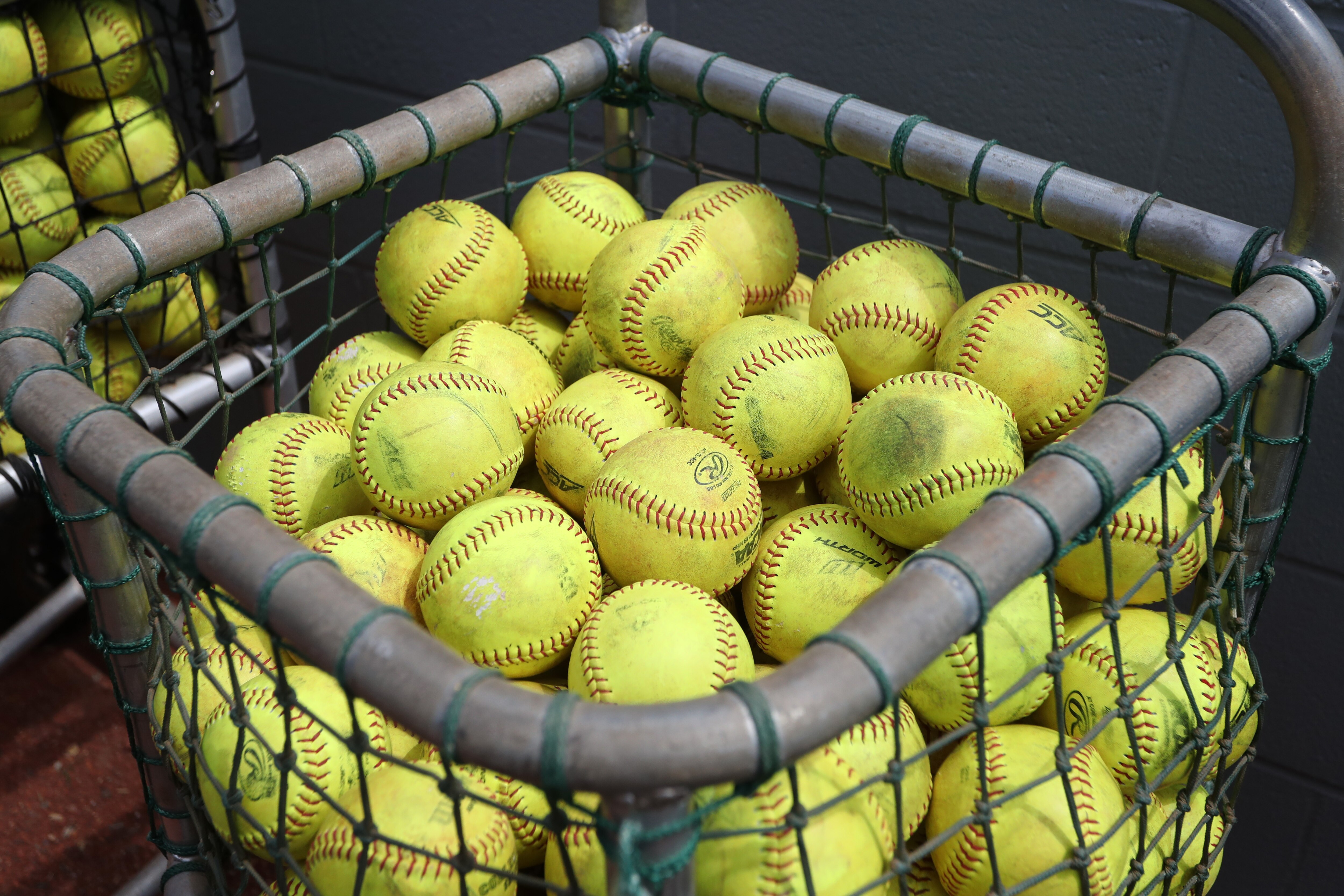 NCAA Softball Championships 2022: Super Regionals Results, World Series Schedule - Vimarsana News