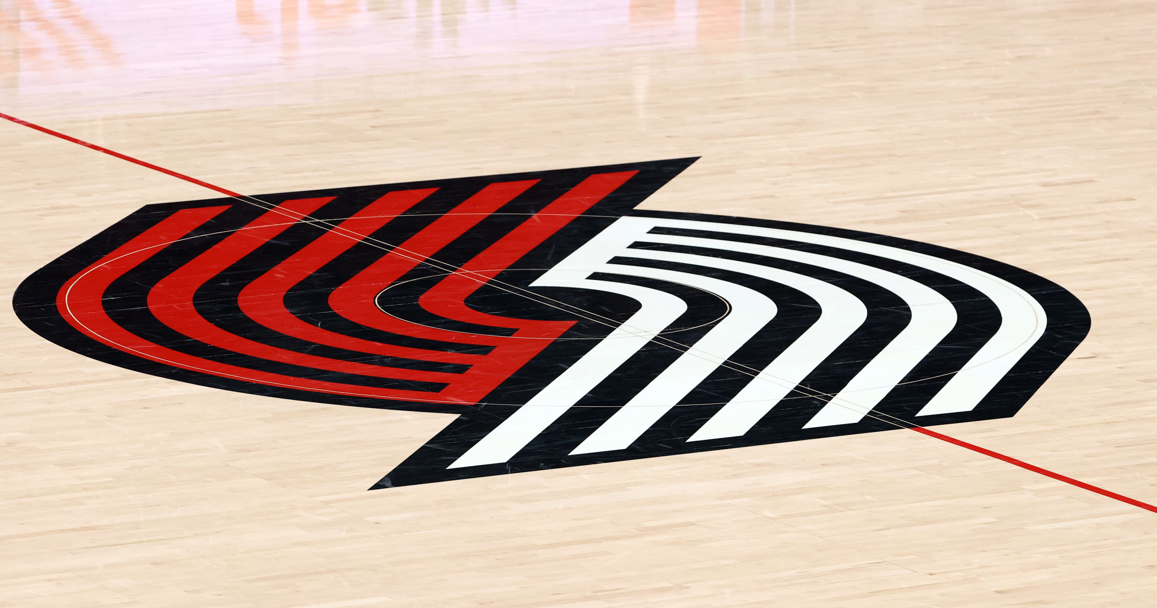 Nike Co-Founder Phil Knight Makes $2B Bid to Buy Portland Trail Blazers