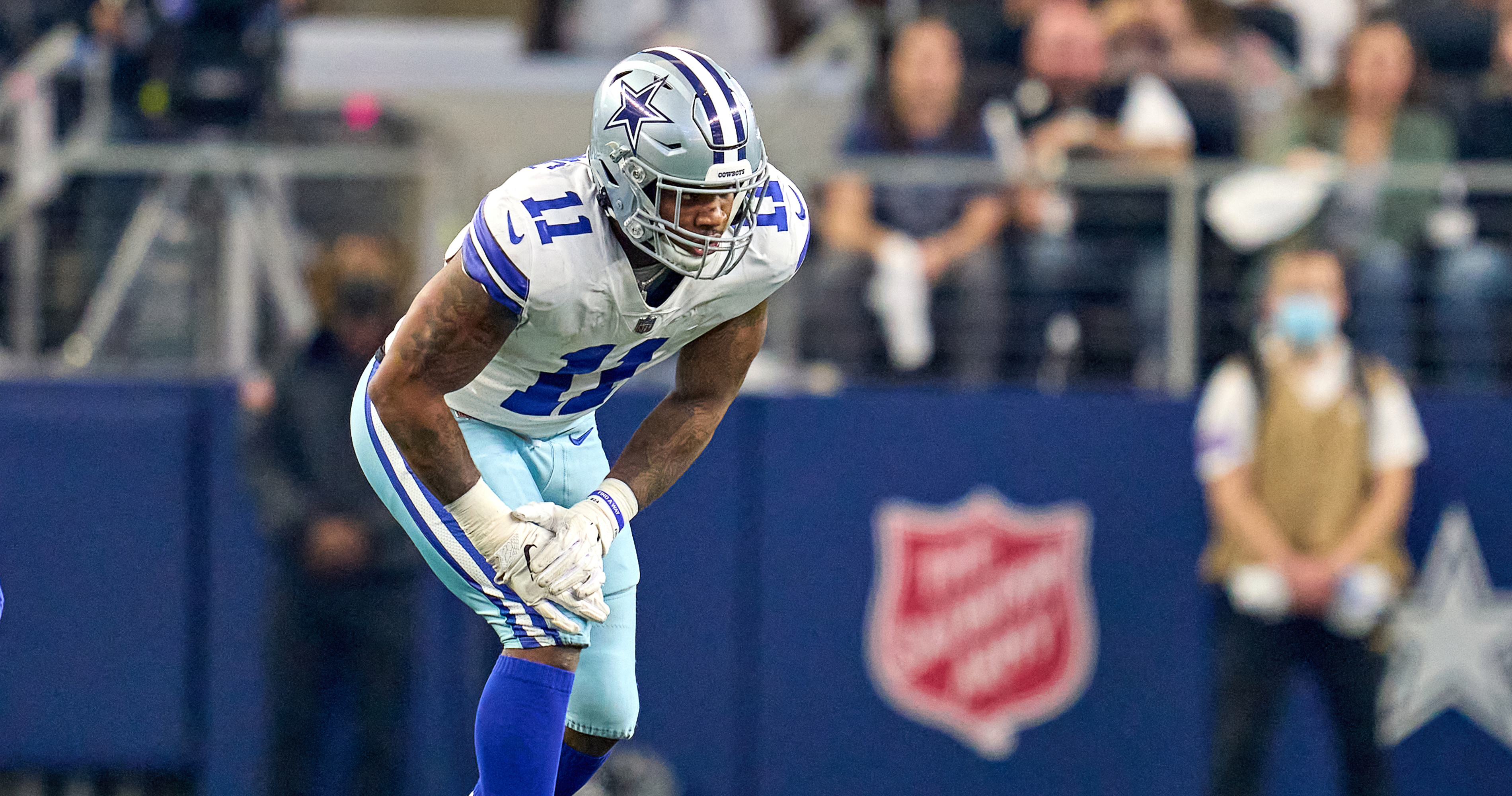 Cowboys news: Micah Parsons' savage message to DeMarcus Lawrence ahead of  2022 season