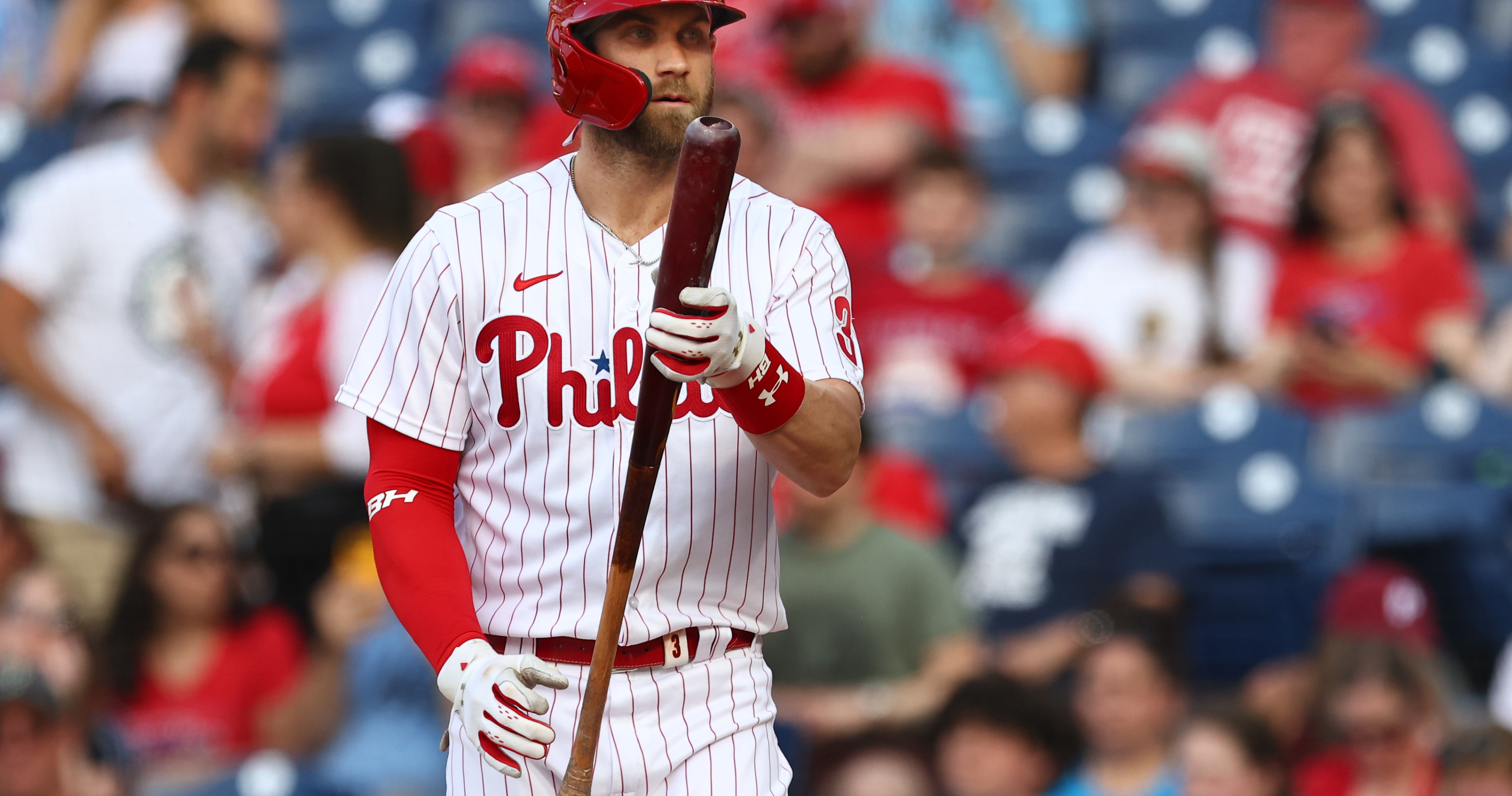 Phillies' Bryce Harper appears to take shot at Joe Girardi after