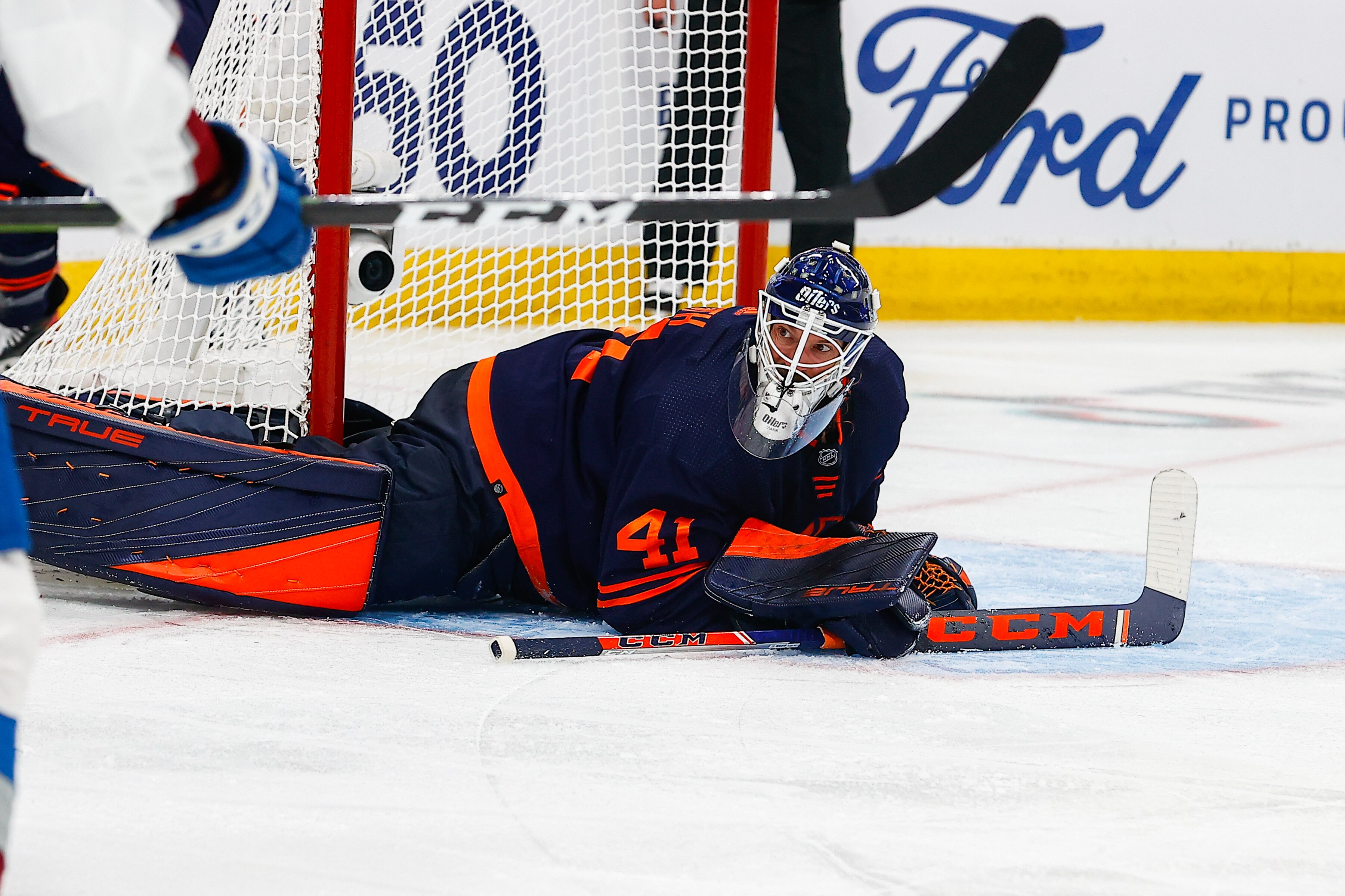 Mike Smith Criticized for Inconsistent Play in Connor McDavid, Oilers' Game 3 Loss - Vimarsana News