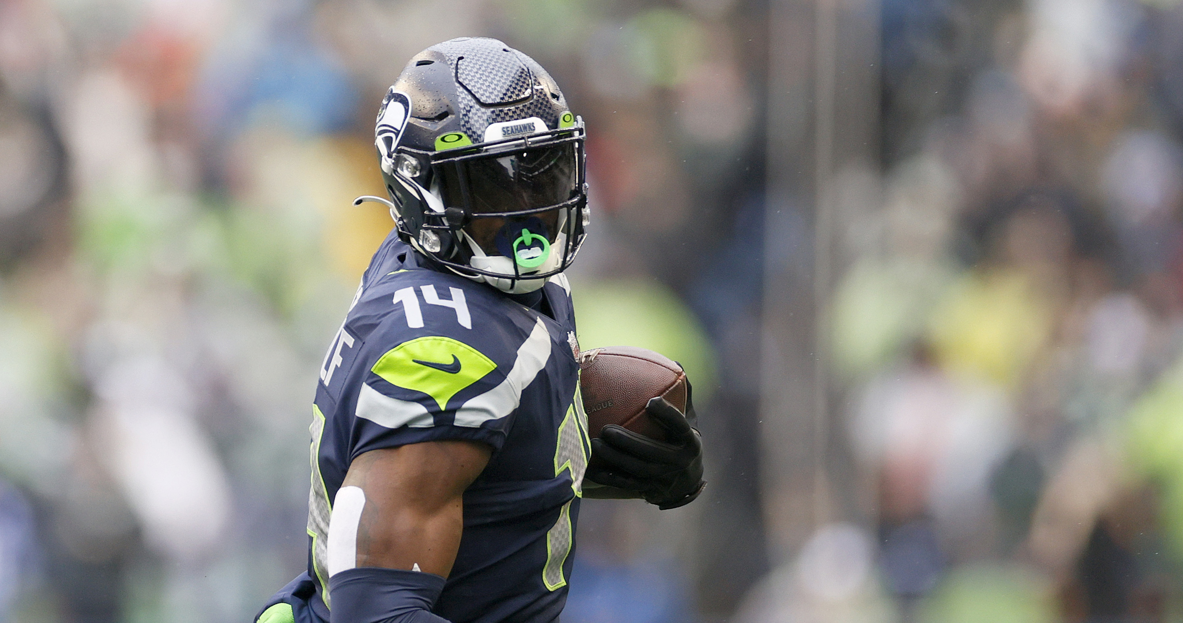 Fantasy Alert: Seahawks' Kenneth Walker III Touted as 3-Down RB by