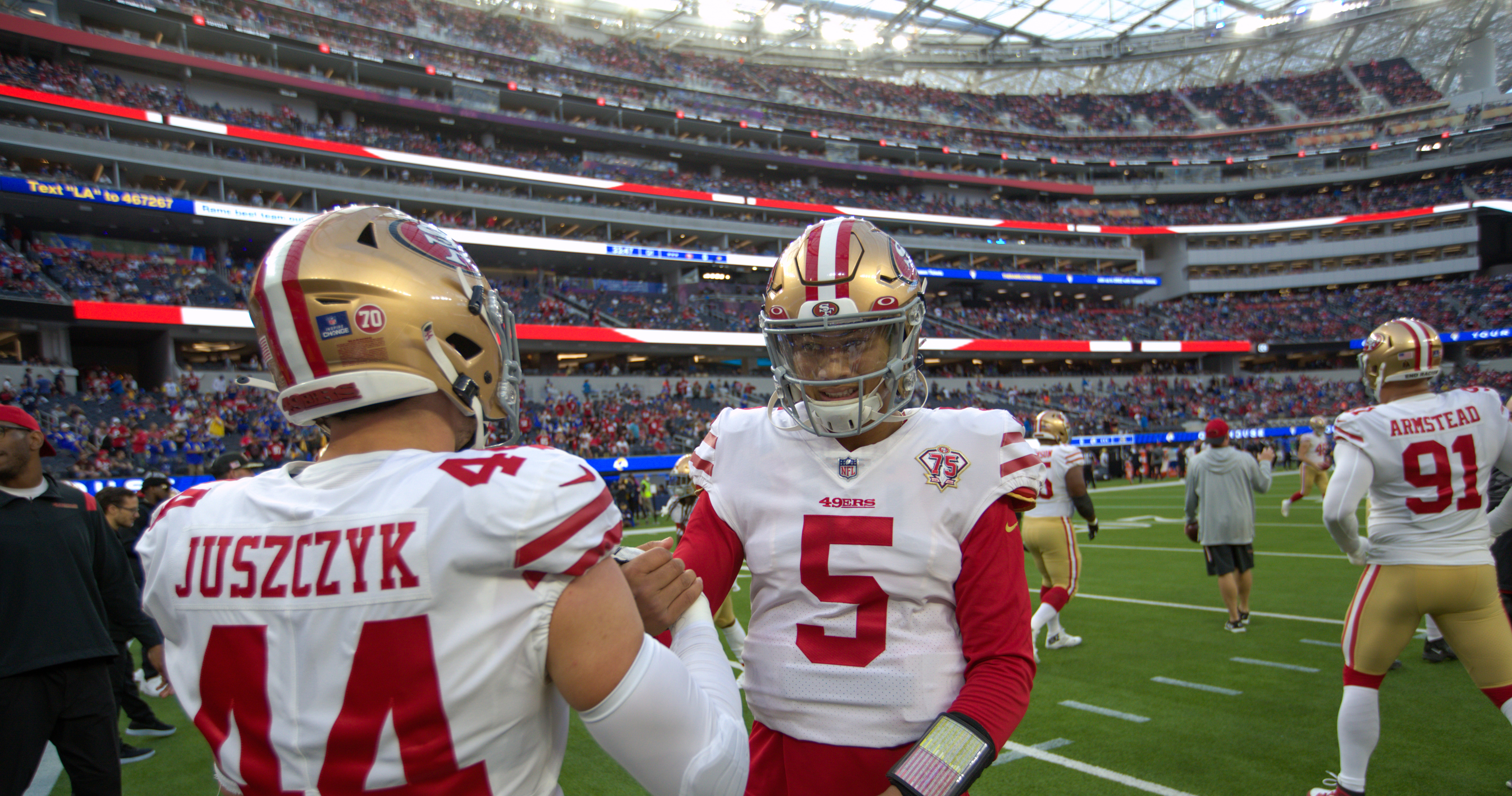 49ers fans get into brawl at preseason game in front of several