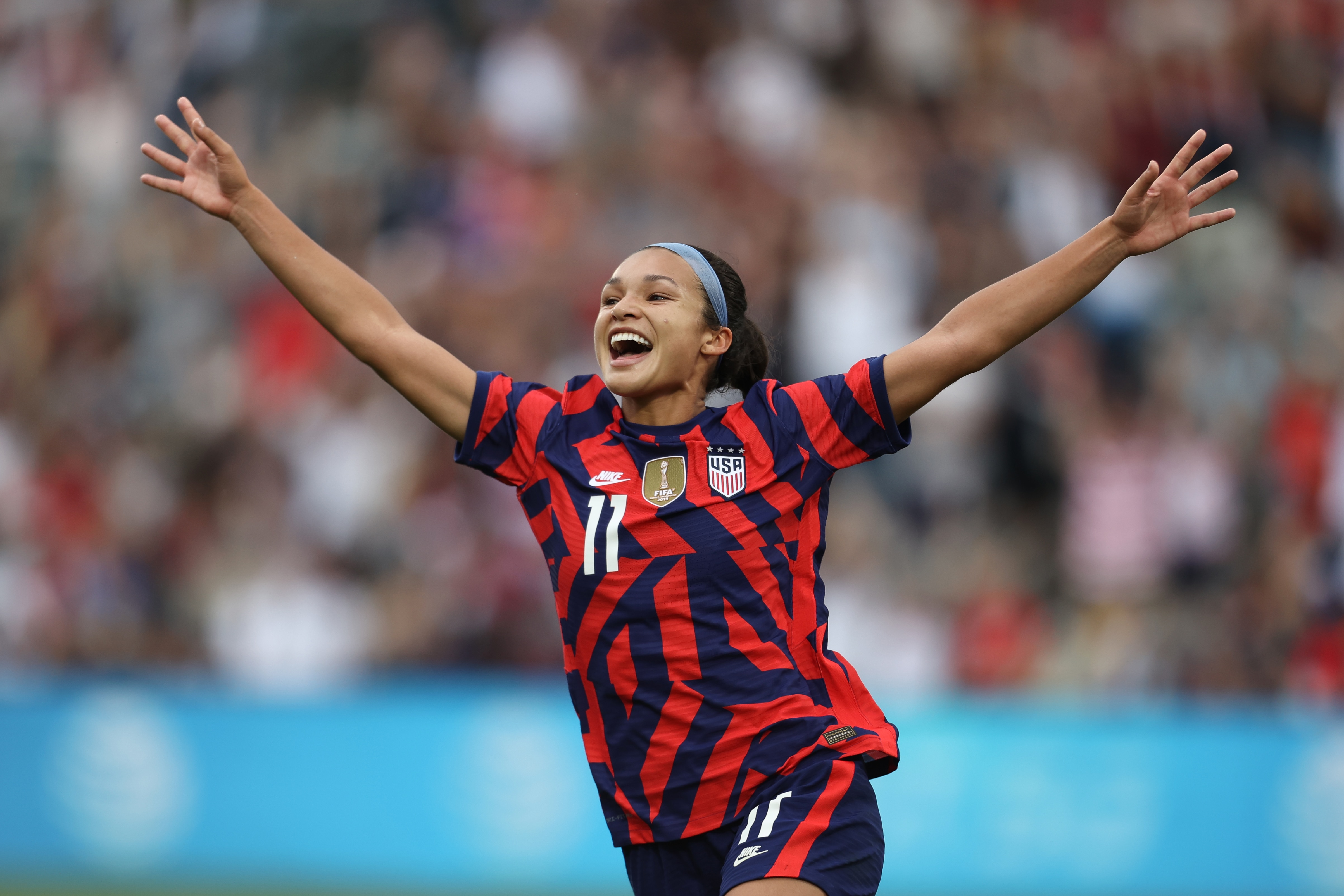 Sophia Smith Scores 2 Goals as USWNT Beat Colombia in 2022 Women's Friendly - Vimarsana News