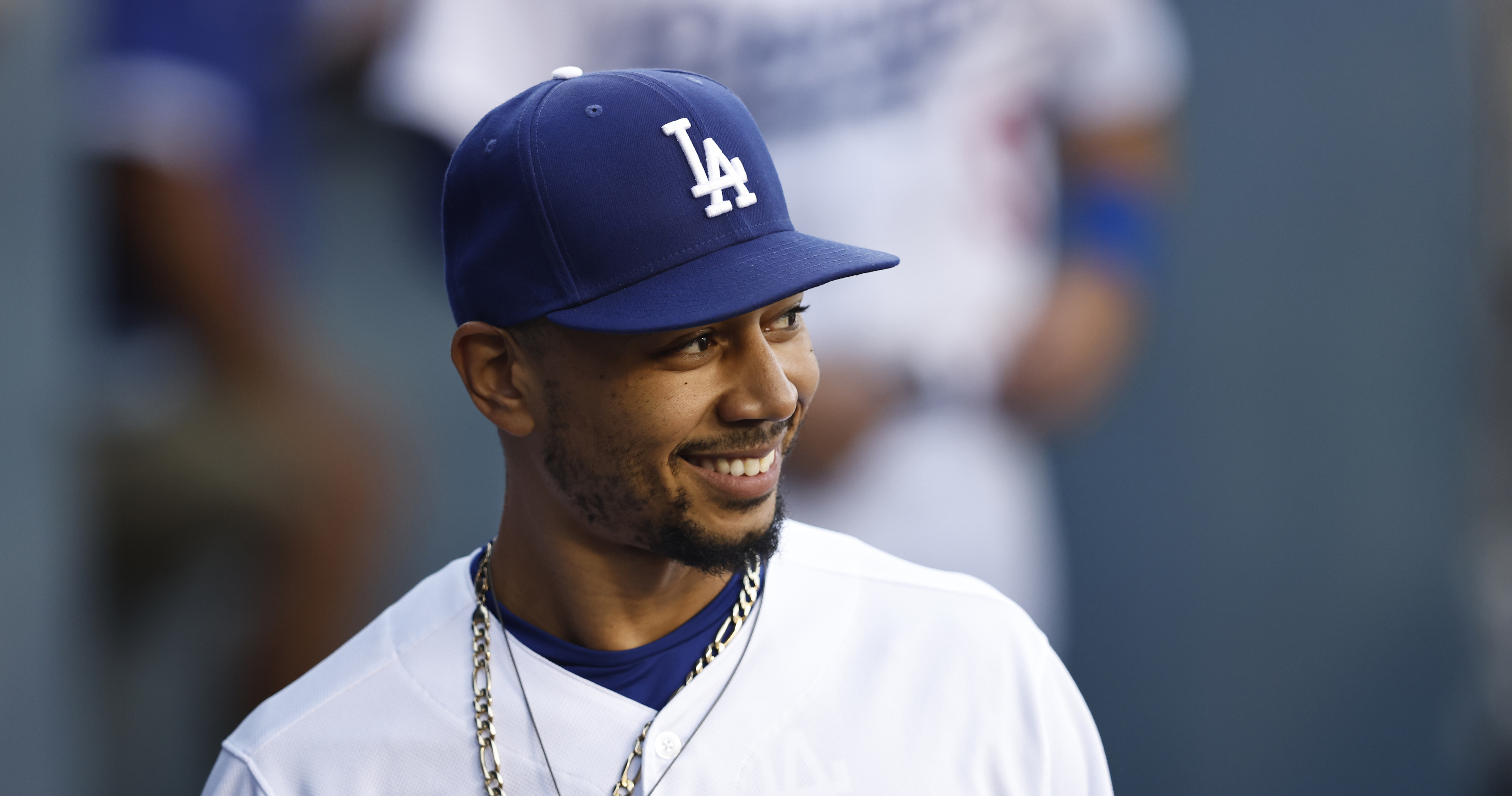 Dodgers star Mookie Betts out 2 weeks with cracked rib after collision with Cody  Bellinger