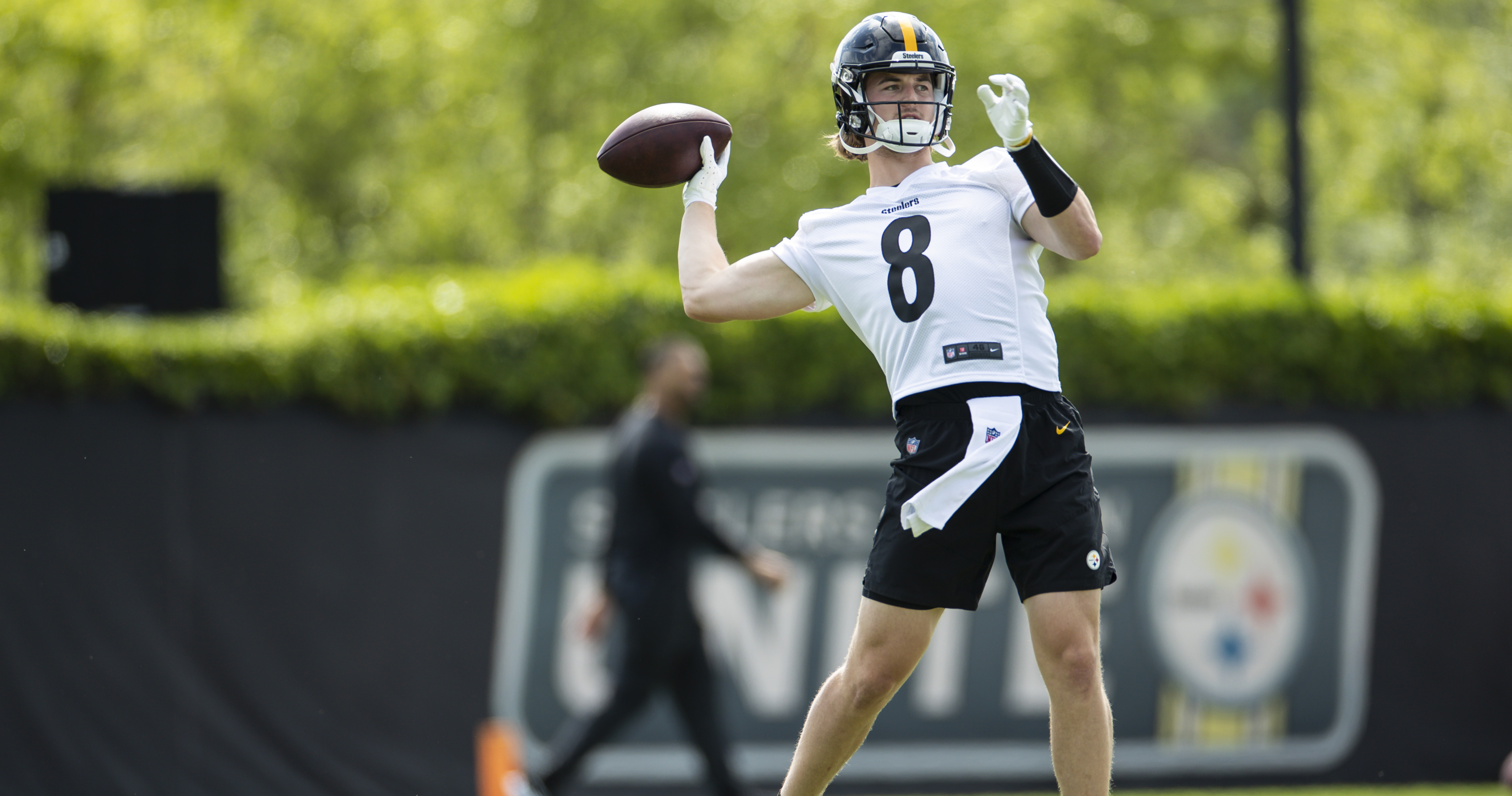 Steelers Training Camp Takeaways: Kenny Pickett, Offense Soar