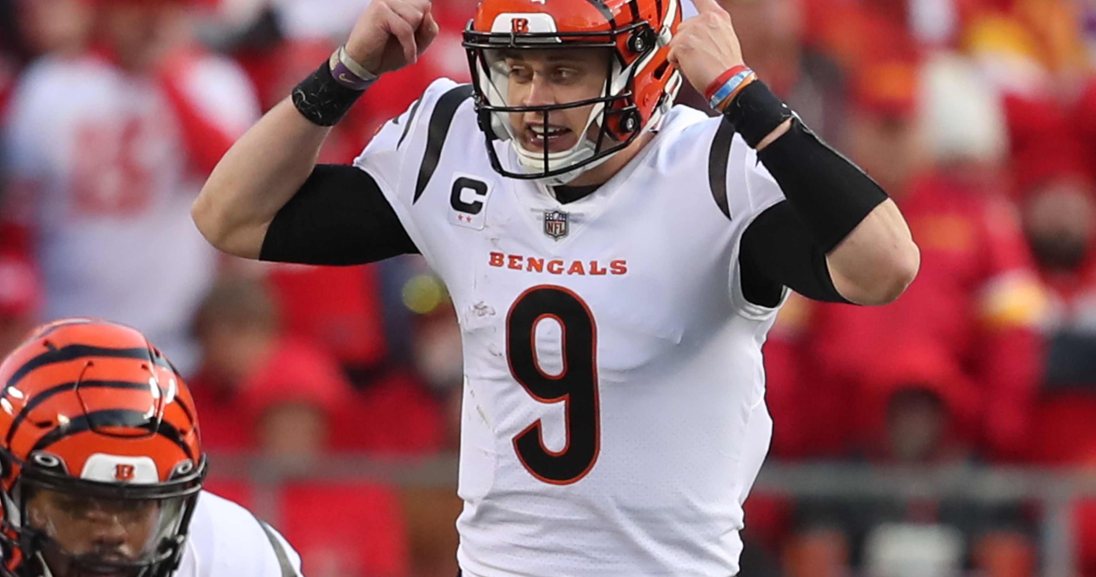 Quick Hits: Bengals' First D Sees Red Again (Take Another Bow