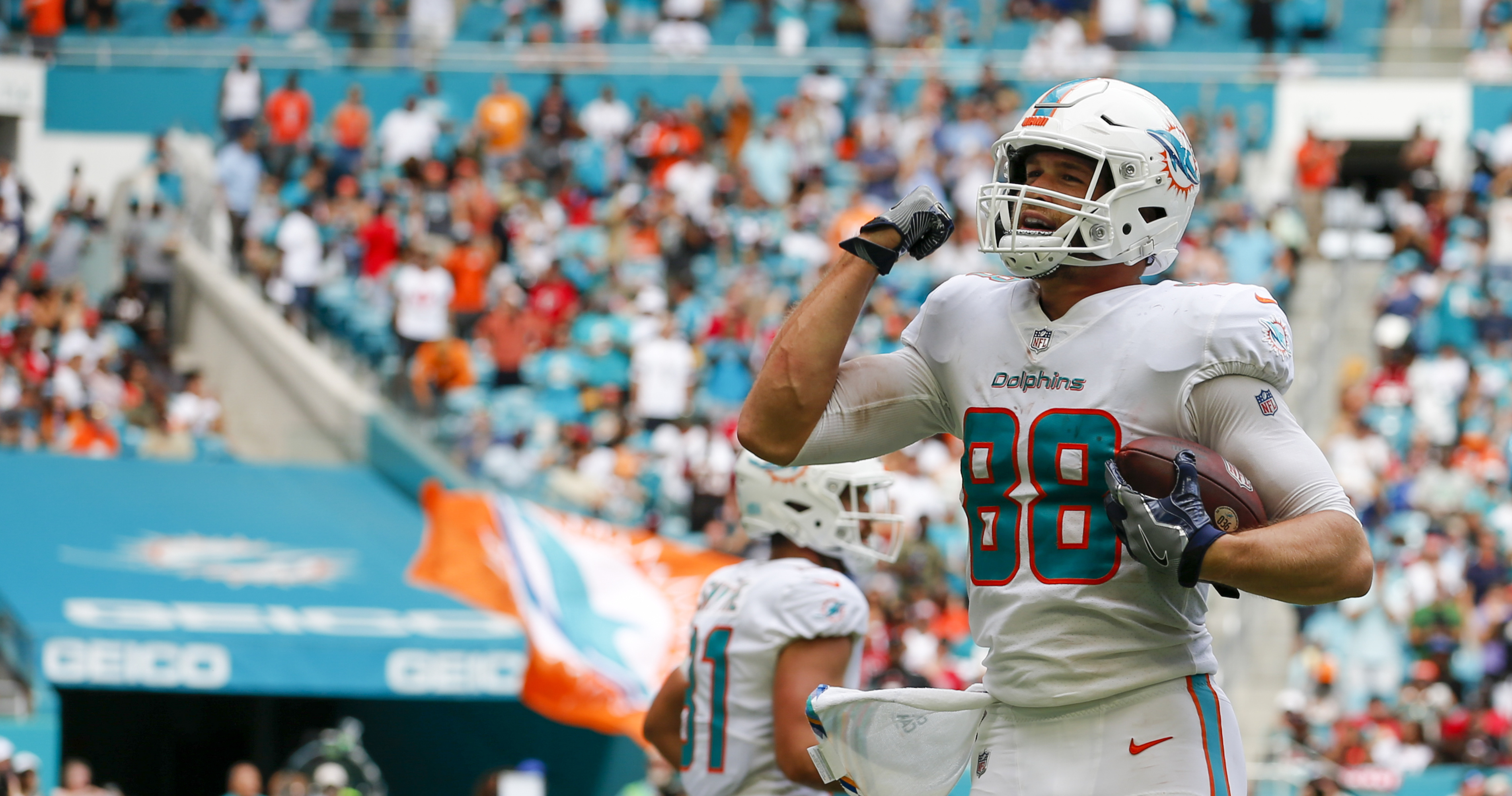 Miami Dolphins Tight End Mike Gesicki Not Changing a Thing