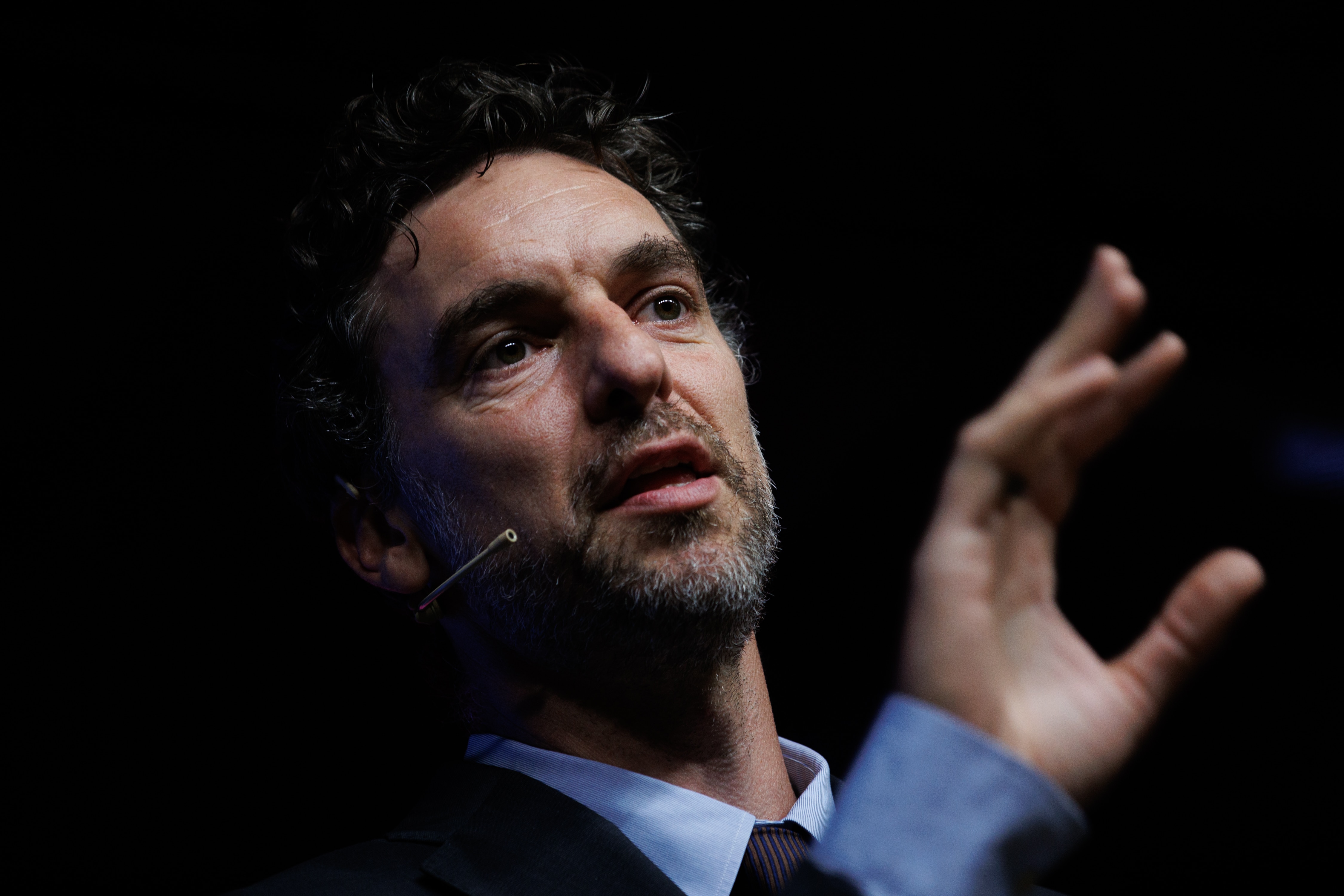 Lakers News Pau Gasol's No. 16 Jersey Could Be Retired During 202223 NBA Season News, Scores