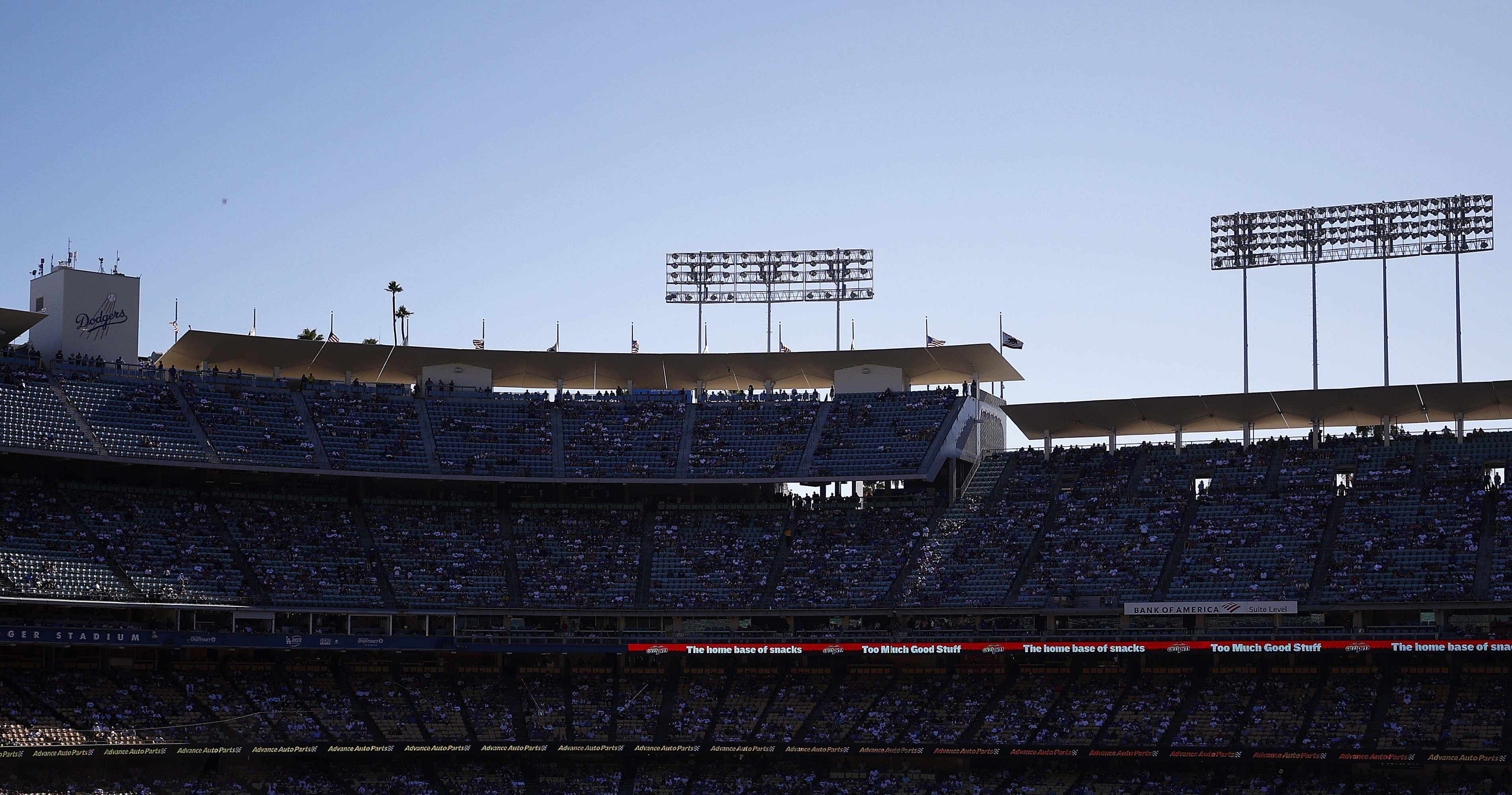 Dodger Stadium concession workers will not go on strike ahead of 2022 MLB  All-Star Game 