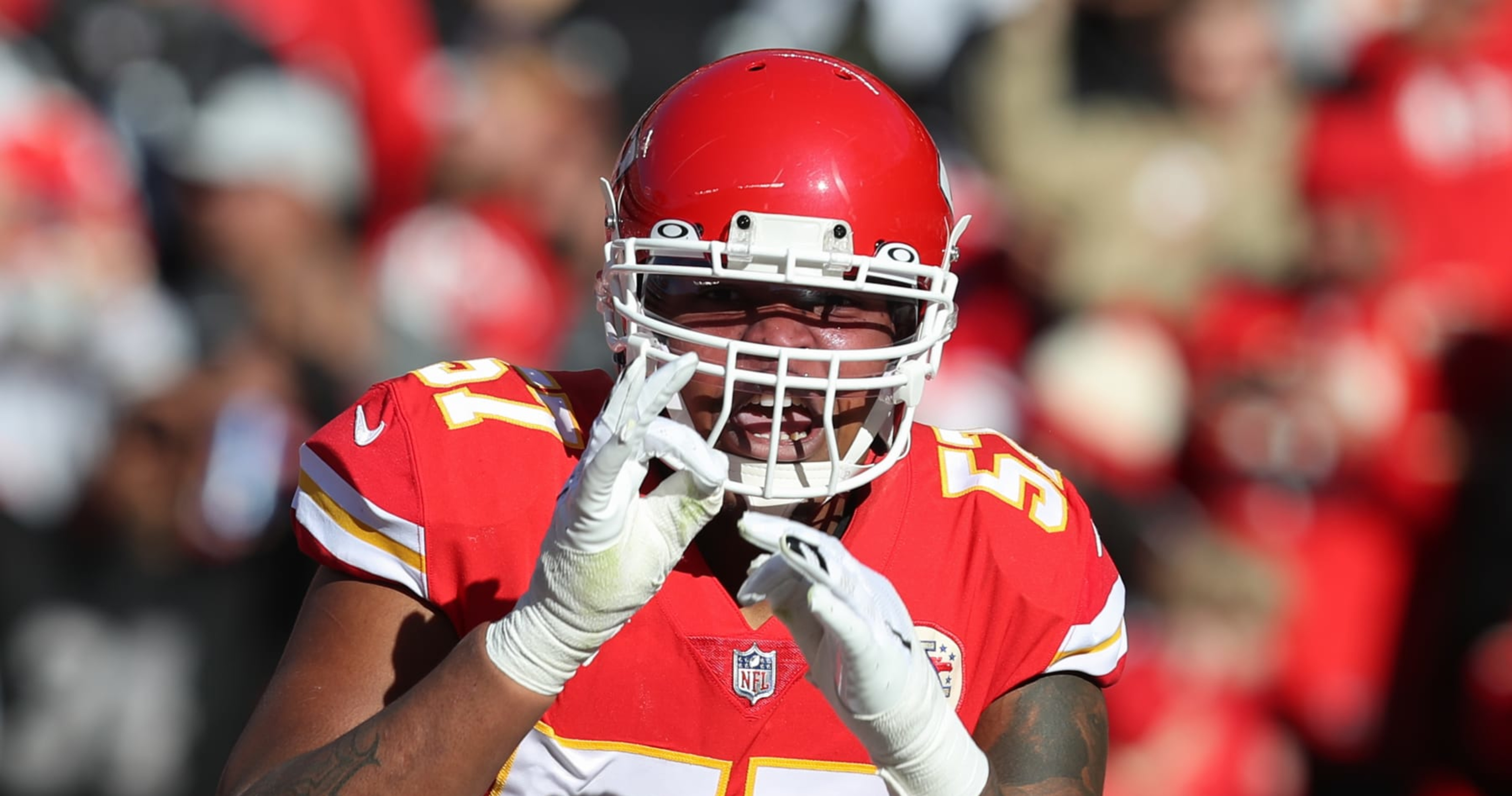 Chiefs get Ravens star OT Orlando Brown for draft picks