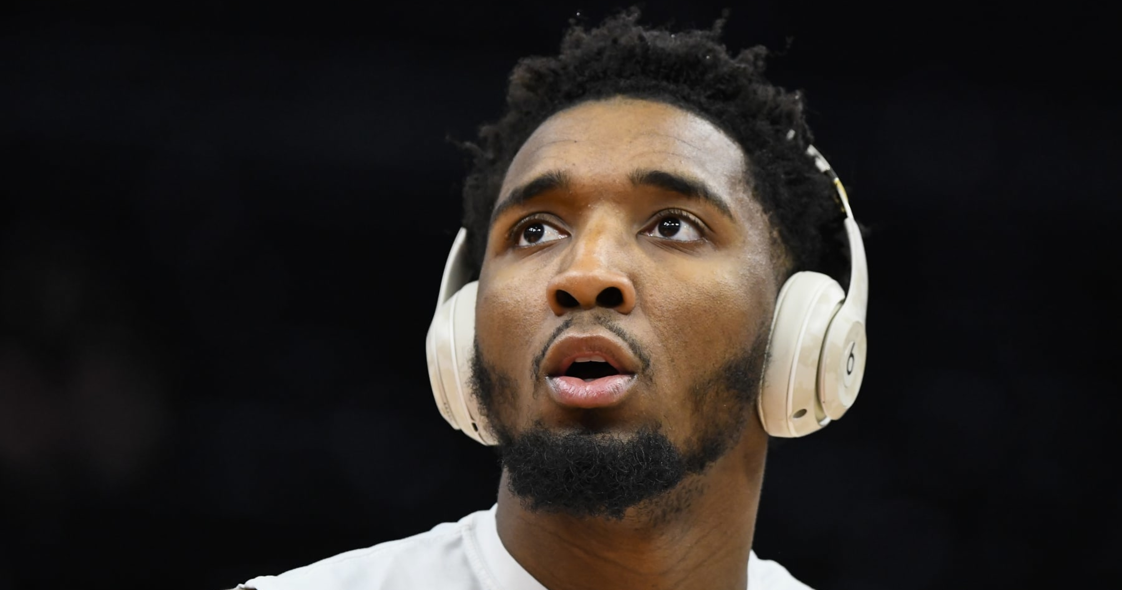 Donovan Mitchell Spotted In New York At Baseball Game With Jalen Brunson  Amid Trade Rumors To The Knicks - Fadeaway World