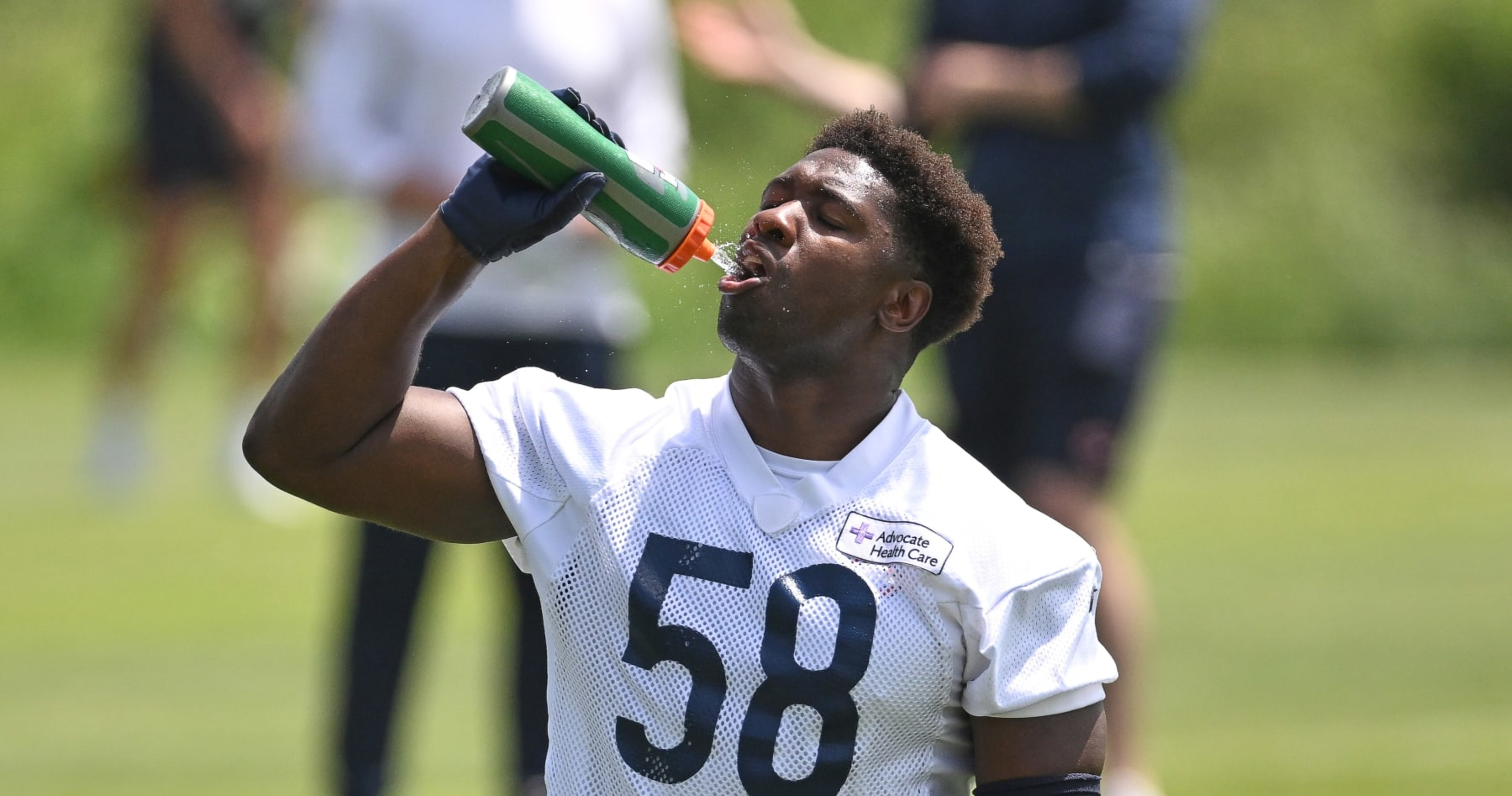 Roquan Smith works out at Soldier Field, doesn't play - Chicago Sun-Times