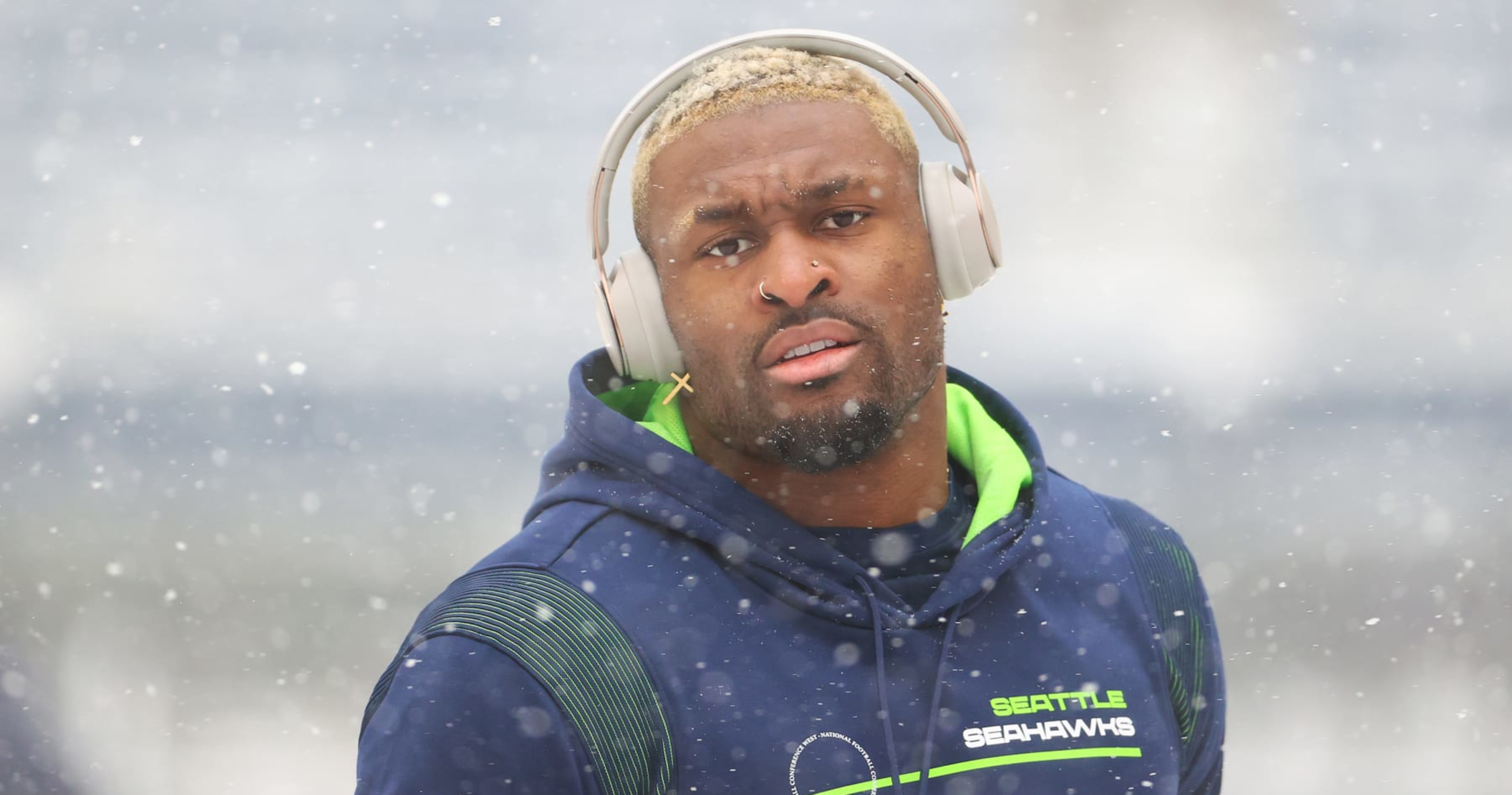 Seahawks' Updated Salary Cap for 2022 After DK Metcalf's $72M Contract, News, Scores, Highlights, Stats, and Rumors