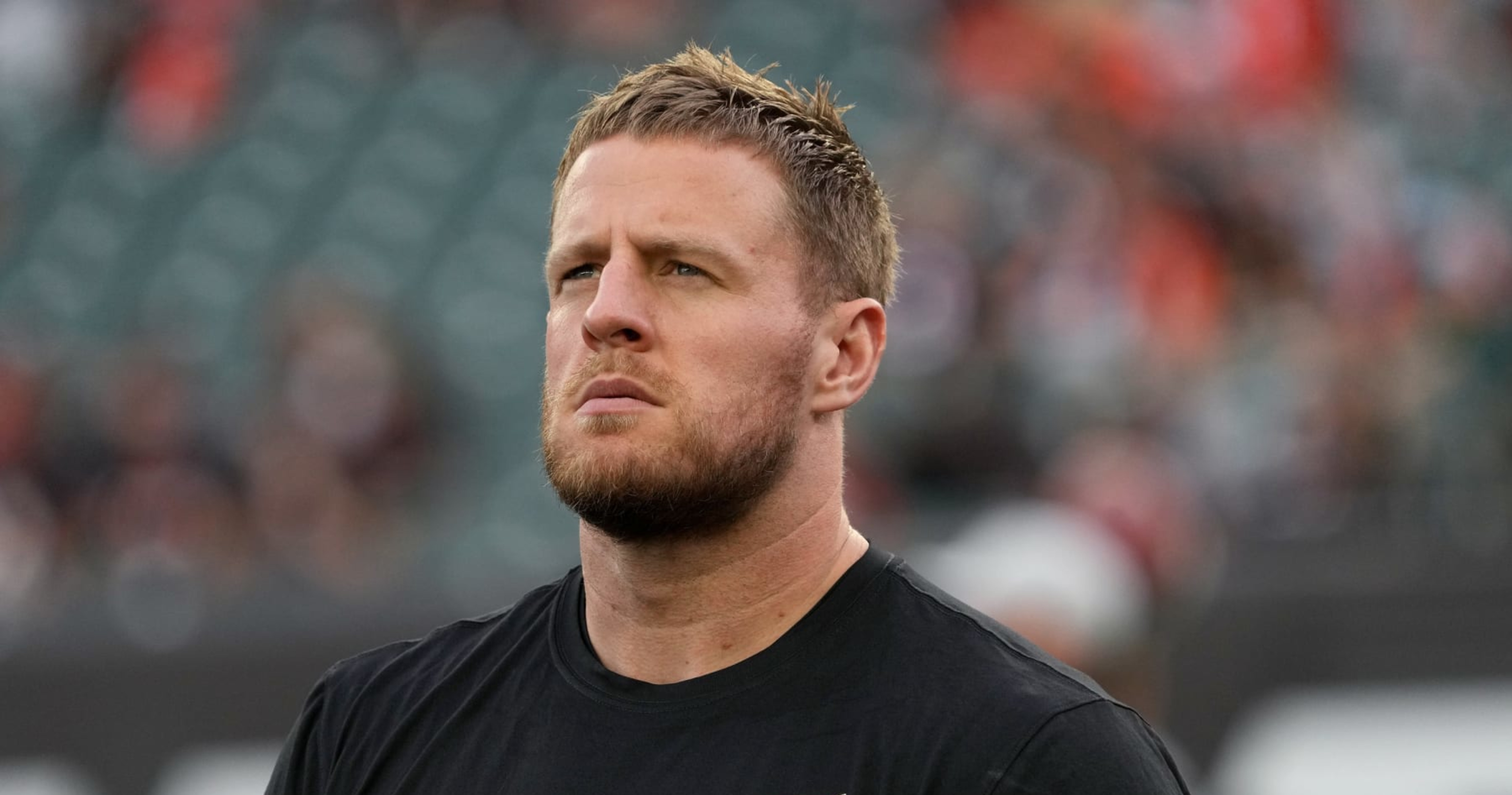 Arizona Cardinals' J.J. Watt finds 'baby rattlesnake' in his bathroom