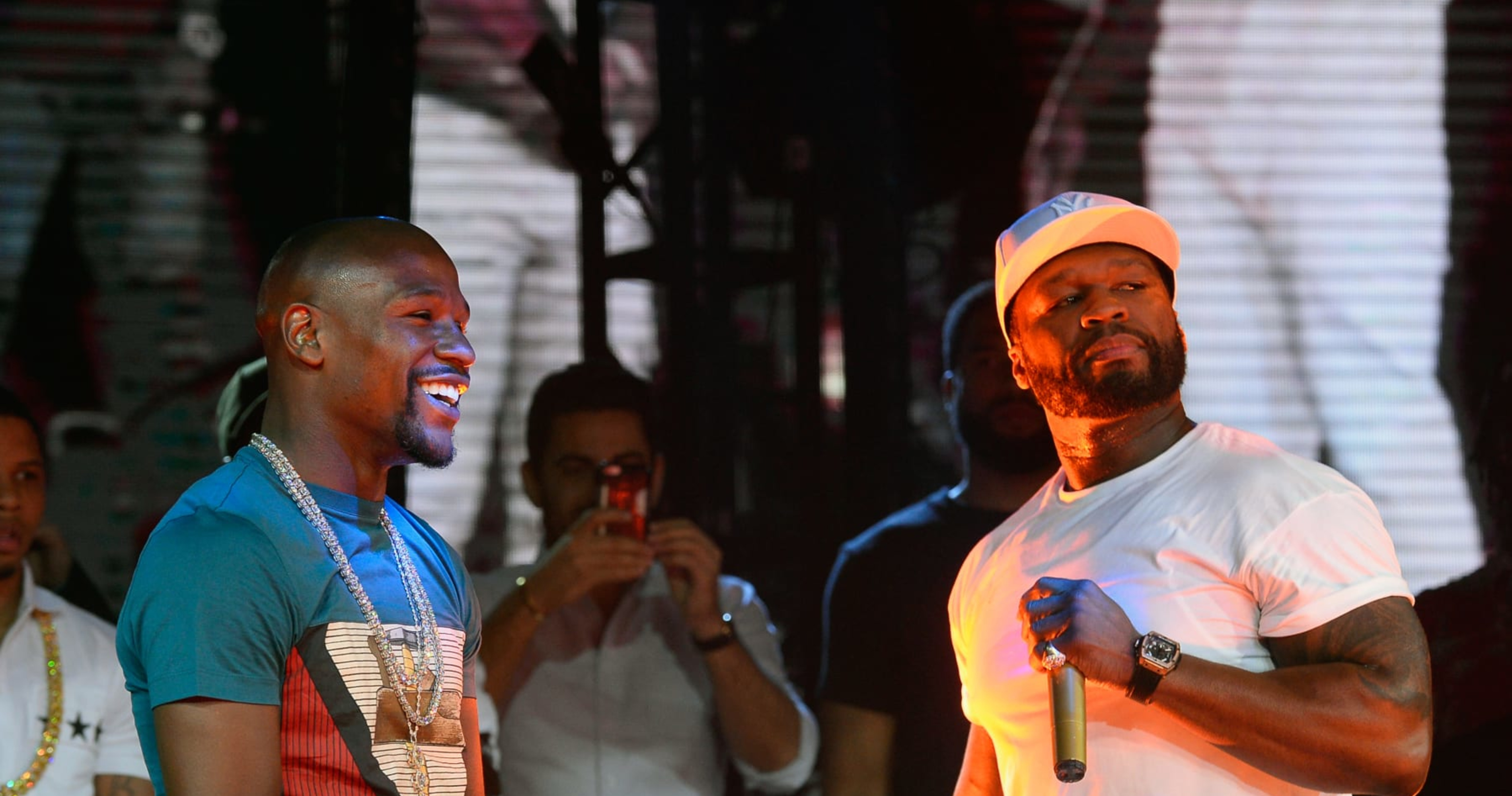 Floyd Mayweather responds to 50 Cent's reading challenge - Sports  Illustrated