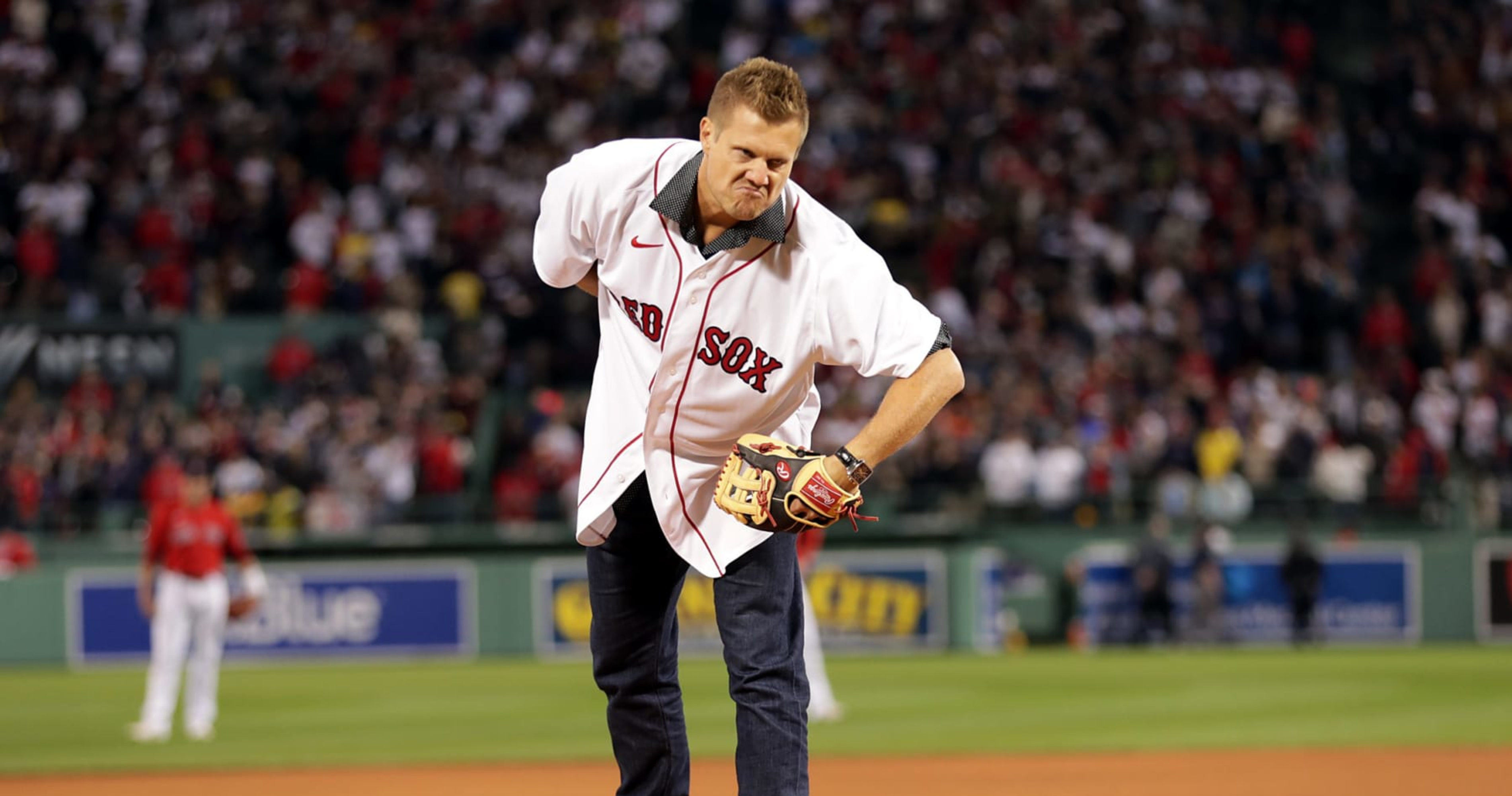 Jonathan Papelbon Returns to Red Sox After Birth of Son 