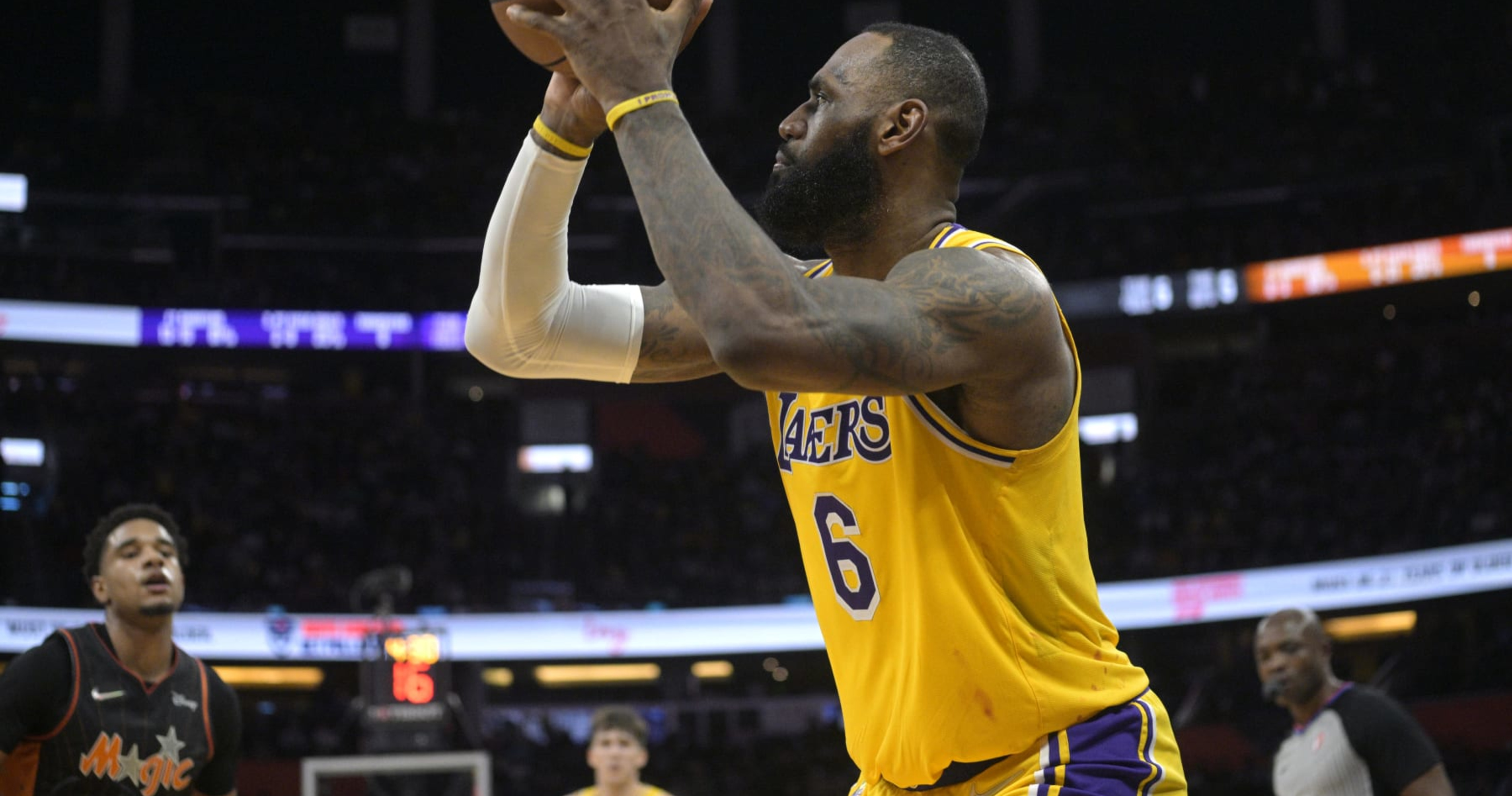 Lakers Trade Rumors: LeBron James 'Assured' LA Willing to Deal 2027, 2029 Picks