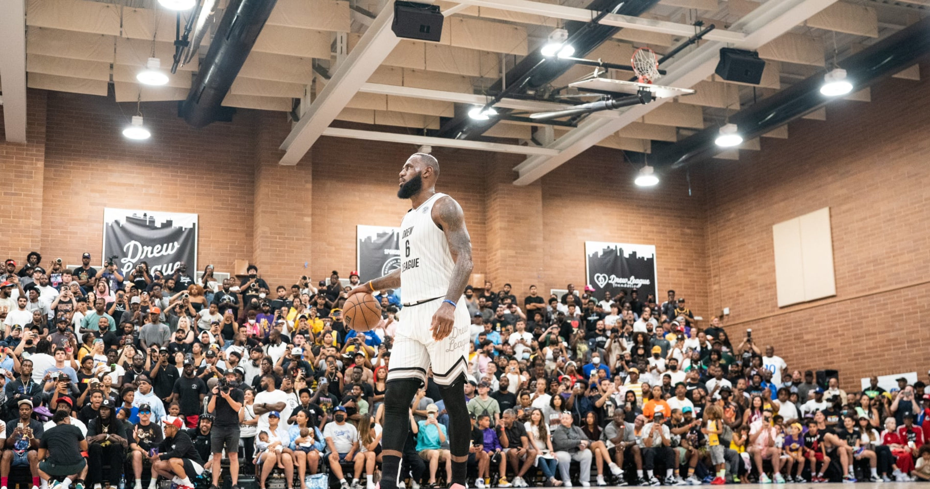 LeBron James highlights from The Crawsover Pro AM in Seattle