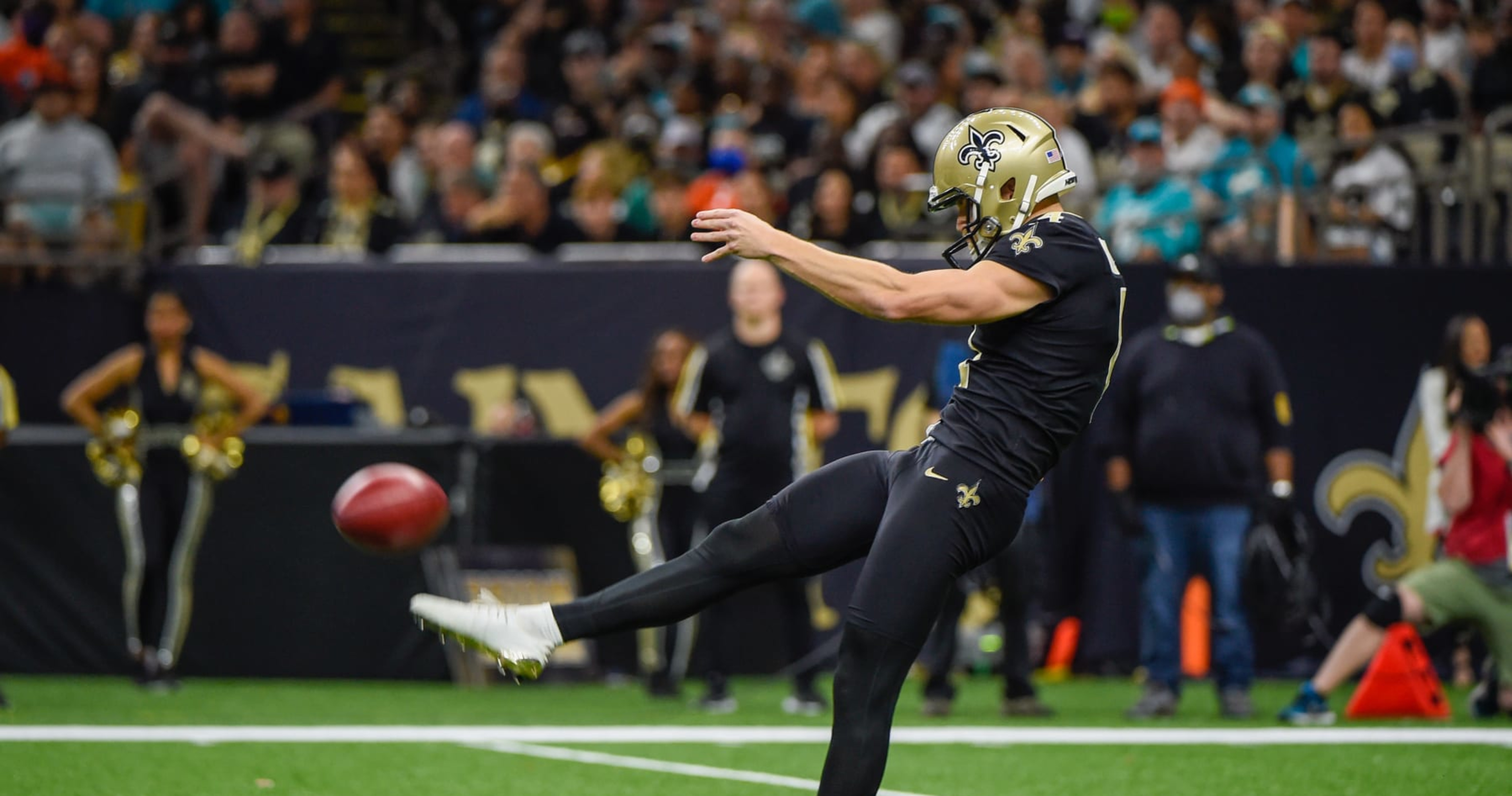 Saints' Blake Gillikin Shares Text About 'Random' NFL Drug Testing After 81-Yard Punt
