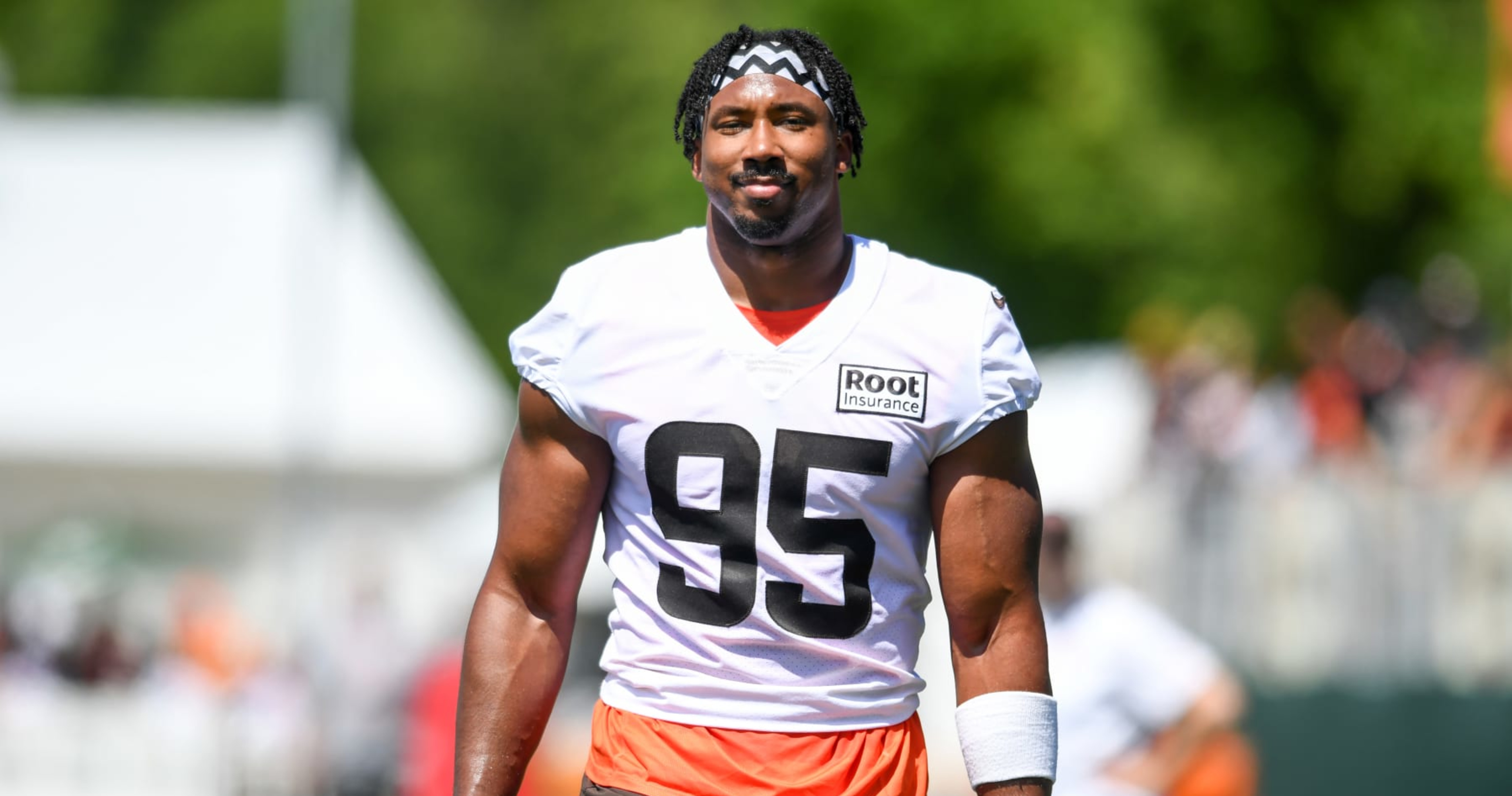 Browns DE Myles Garrett comments on facing Baker Mayfield, Panthers