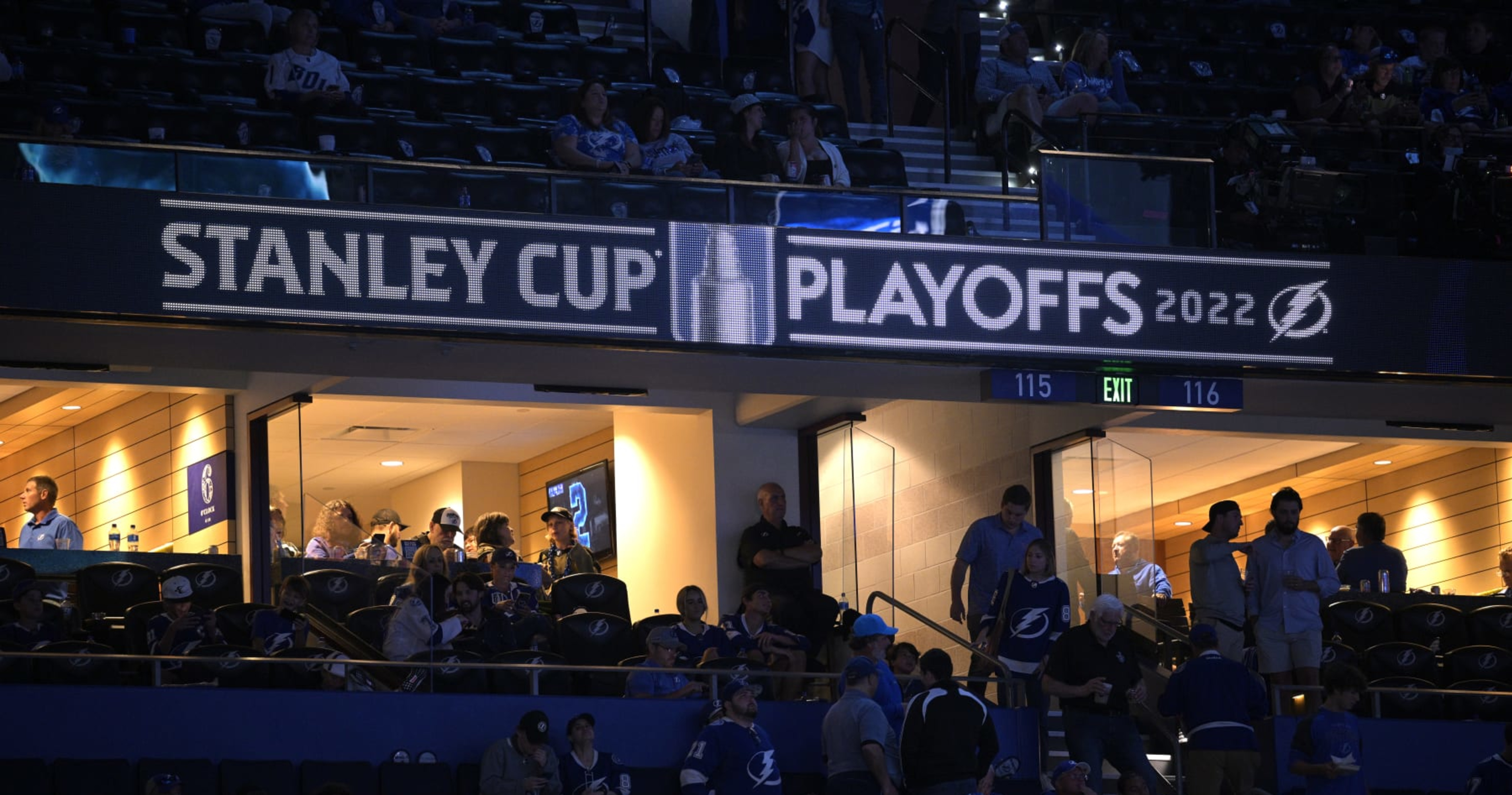 191 Nazem Kadri Headshots Stock Photos, High-Res Pictures, and Images -  Getty Images