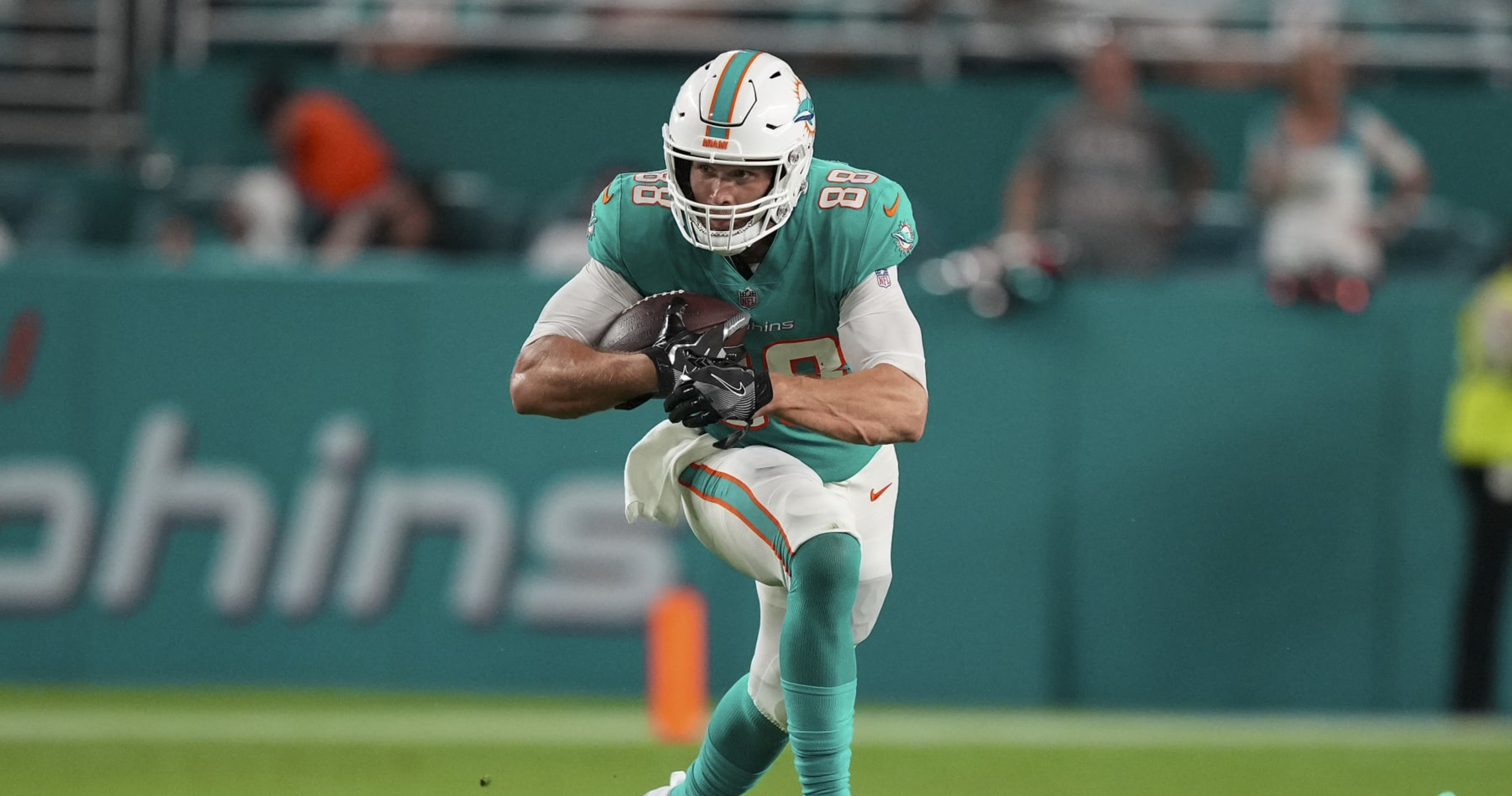 Dolphins Trade Rumors: Mike Gesicki Hasn't Been Shopped by Miami 'At All'