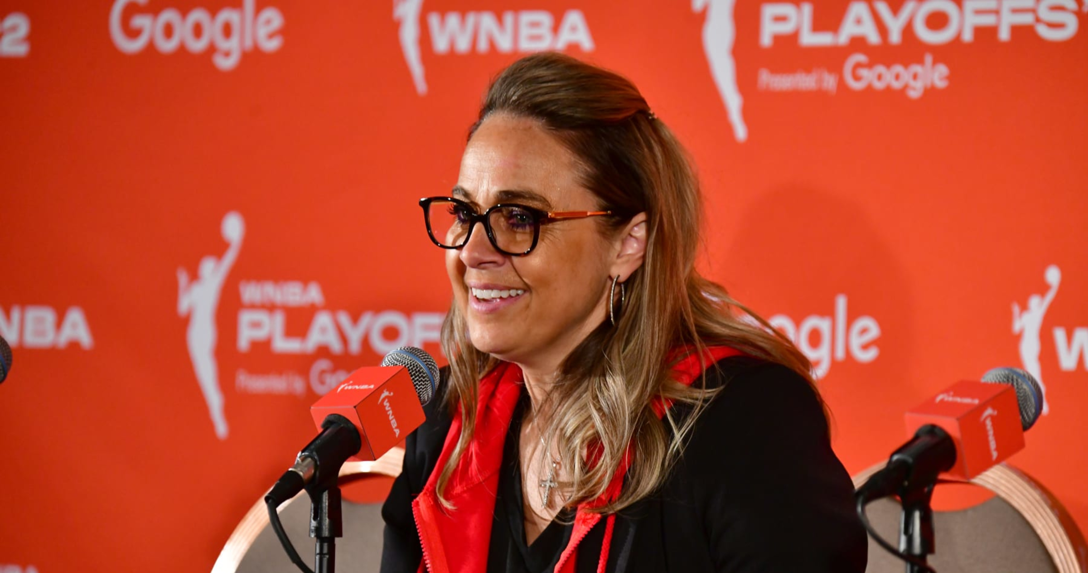 Becky Hammon Named 2022 WNBA Coach of the Year in 1st Season with Aces