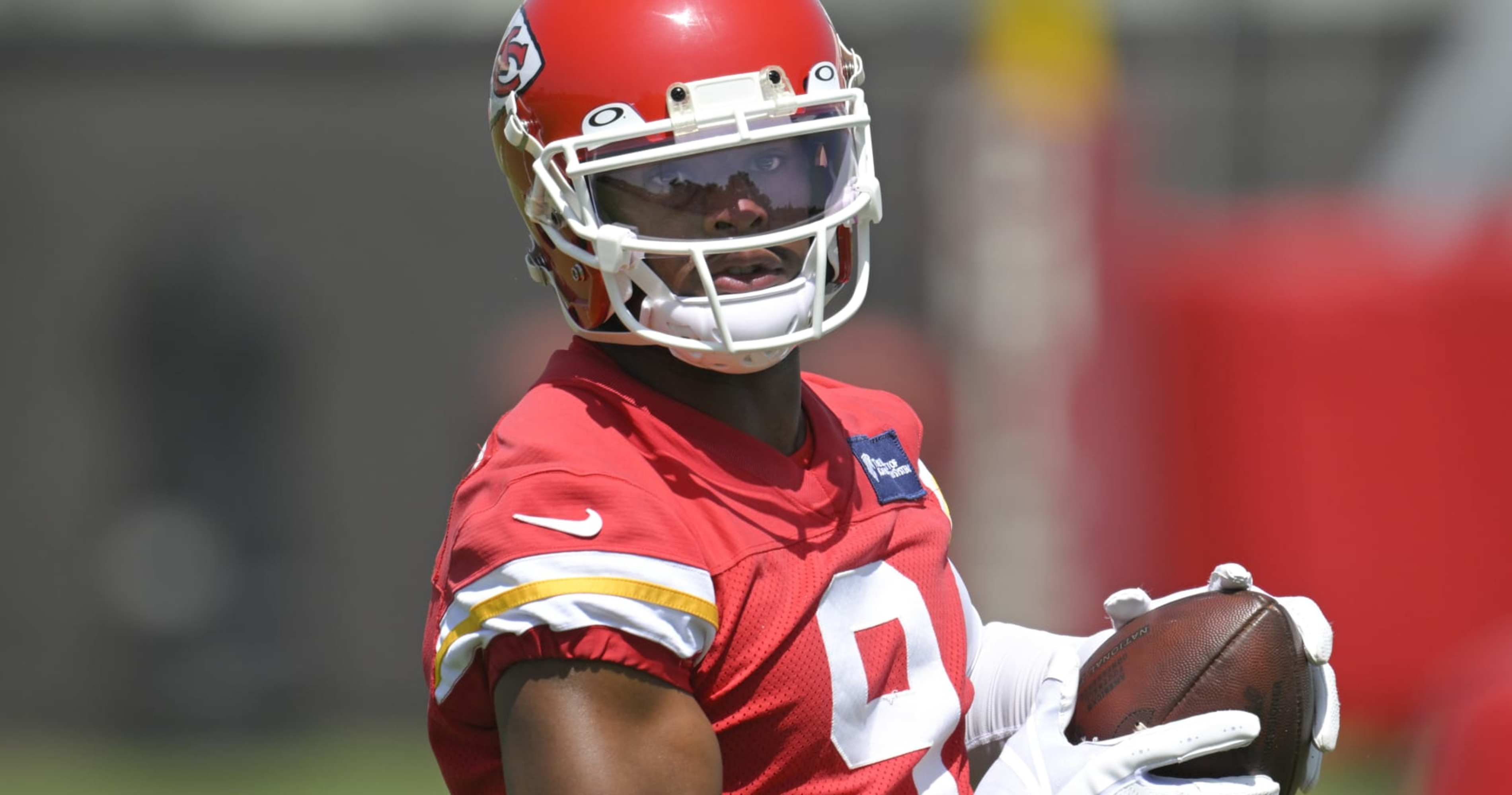 Chiefs vs Jags: JuJu Smith-Schuster's mom provides injury update