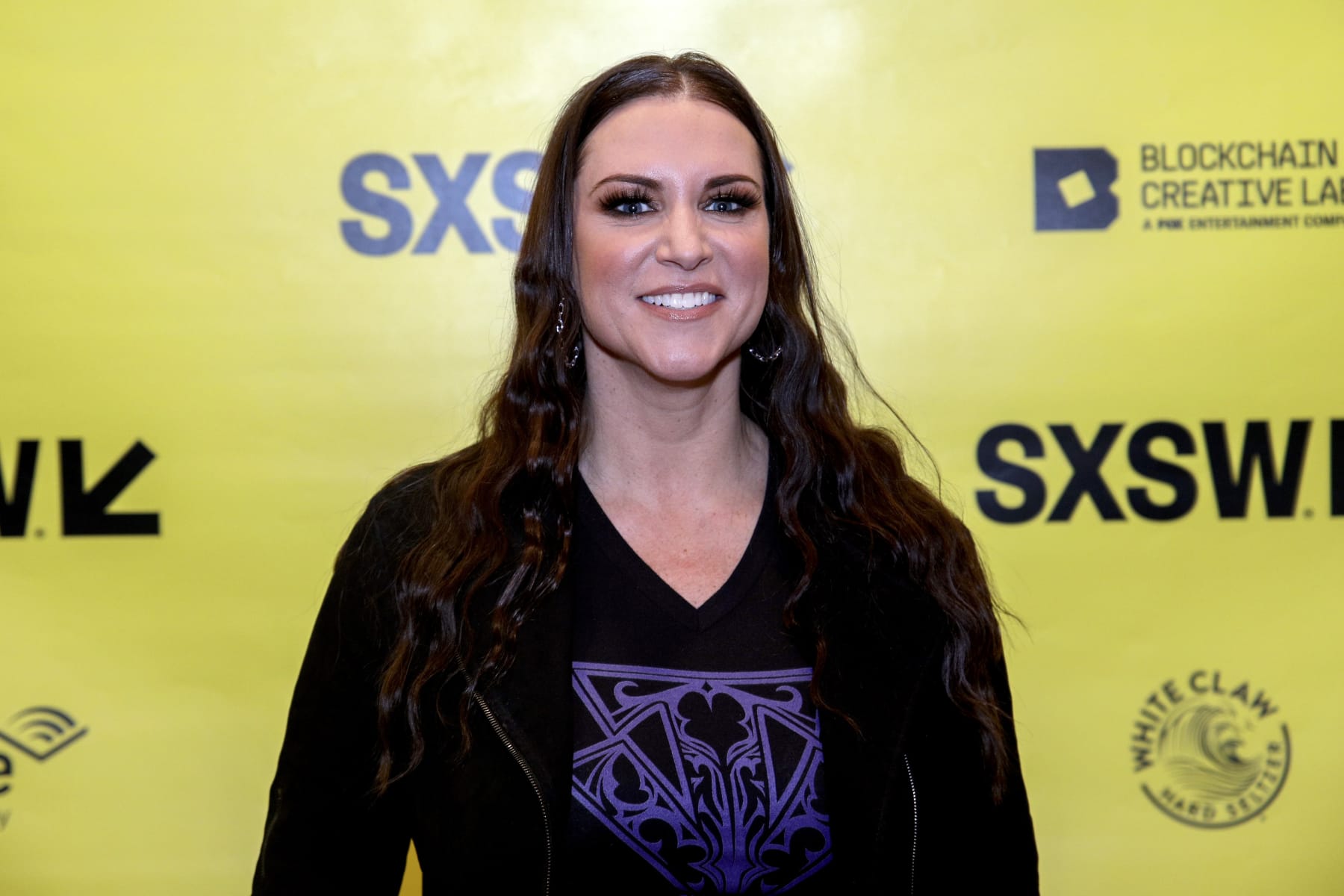 Was It Planned? Stephanie Mcmahon'S Wardrobe Malfunction - gudny1t