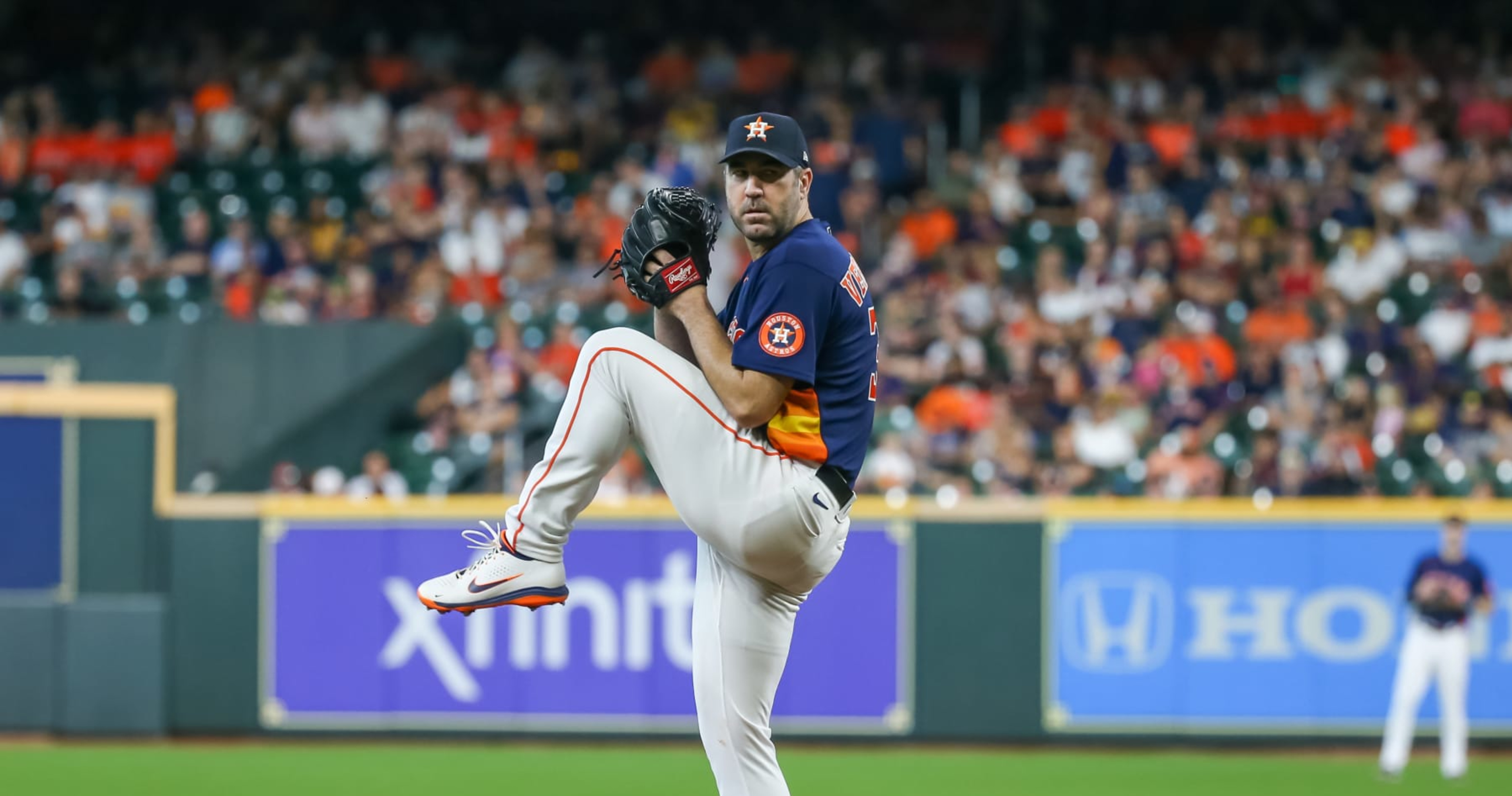 Justin Verlander injury: Astros SP exits Sunday vs. Orioles after