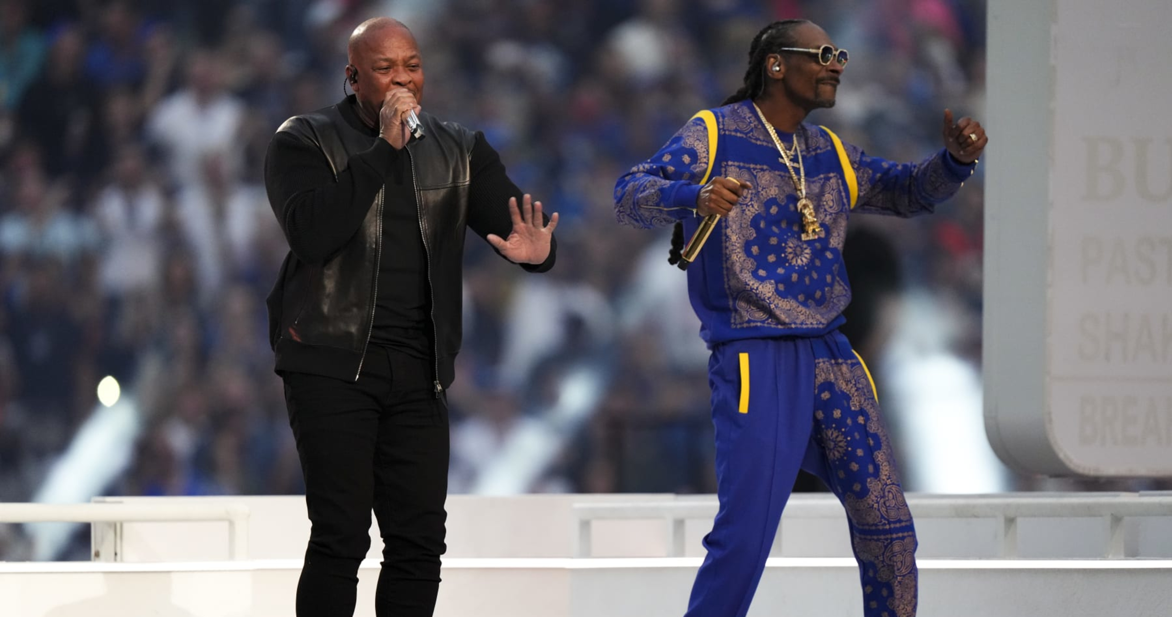 Super Bowl Halftime Show Wins Emmy for 1st Time; Dr. Dre, Eminem and More Honore..