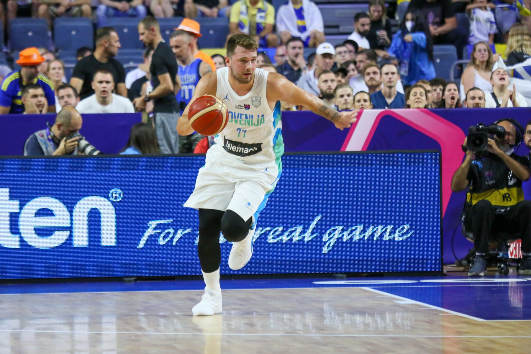 Luka Doncic's Wrist Injury Downplayed by Slovenian Coach at EuroBasket - Vimarsana News