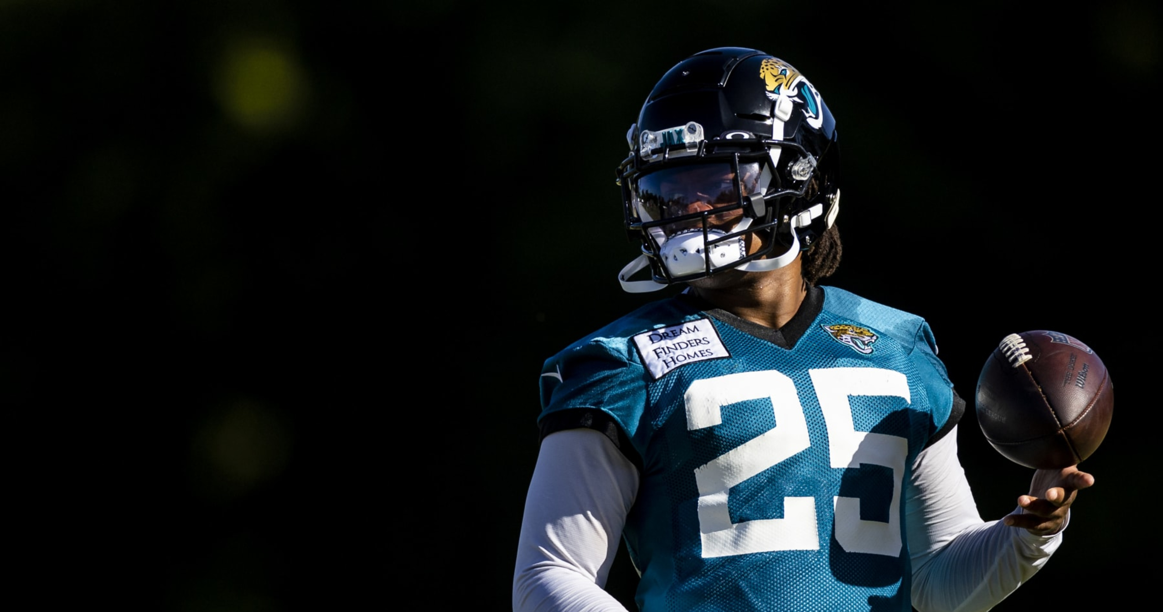 Jacksonville, FL, USA. 19th Dec, 2021. Jacksonville Jaguars running back  James Robinson (25) is introduced 1st half NFL football game between the  Houston Texans and the Jacksonville Jaguars at TIAA Bank Field