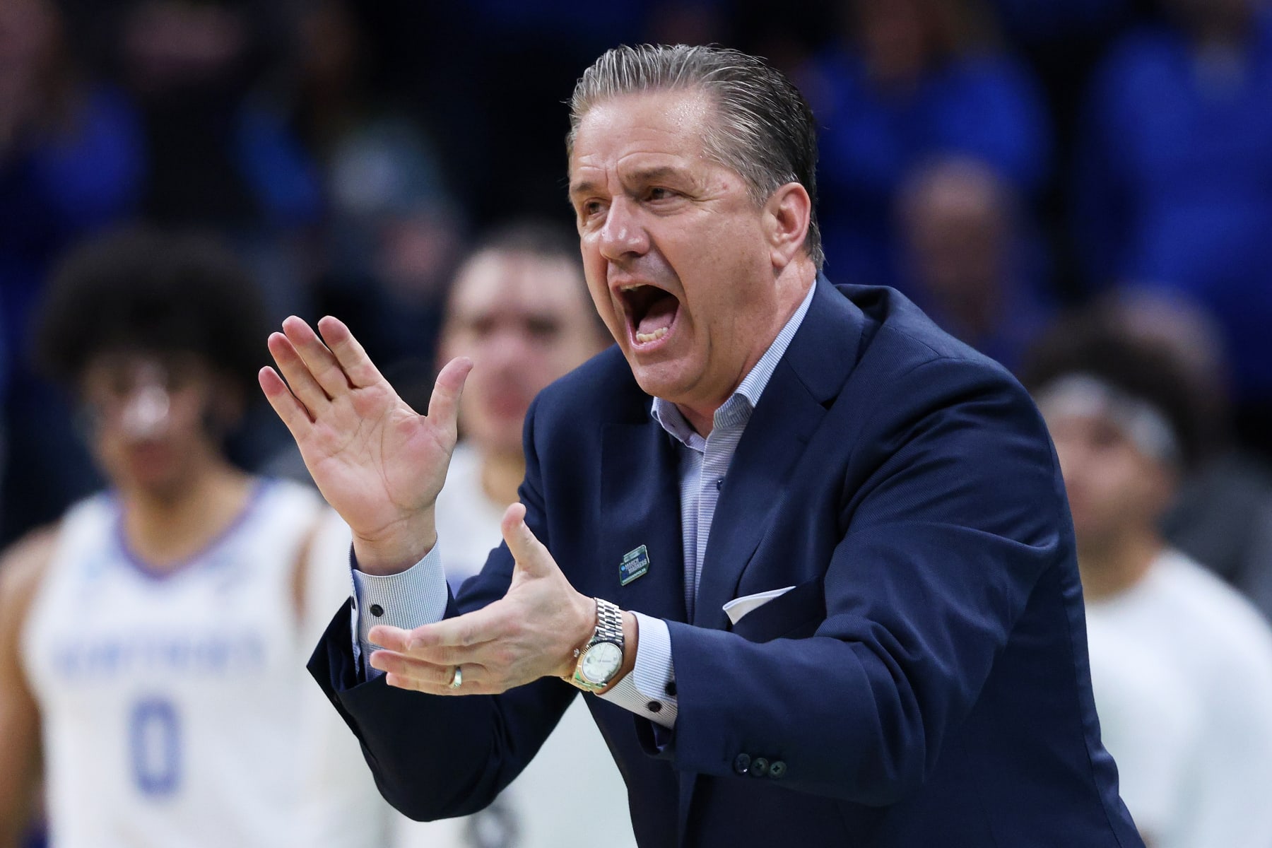 Woman Arrested at Kentucky HC John Calipari's Home; Faces Trespassing Charge, More - Vimarsana News