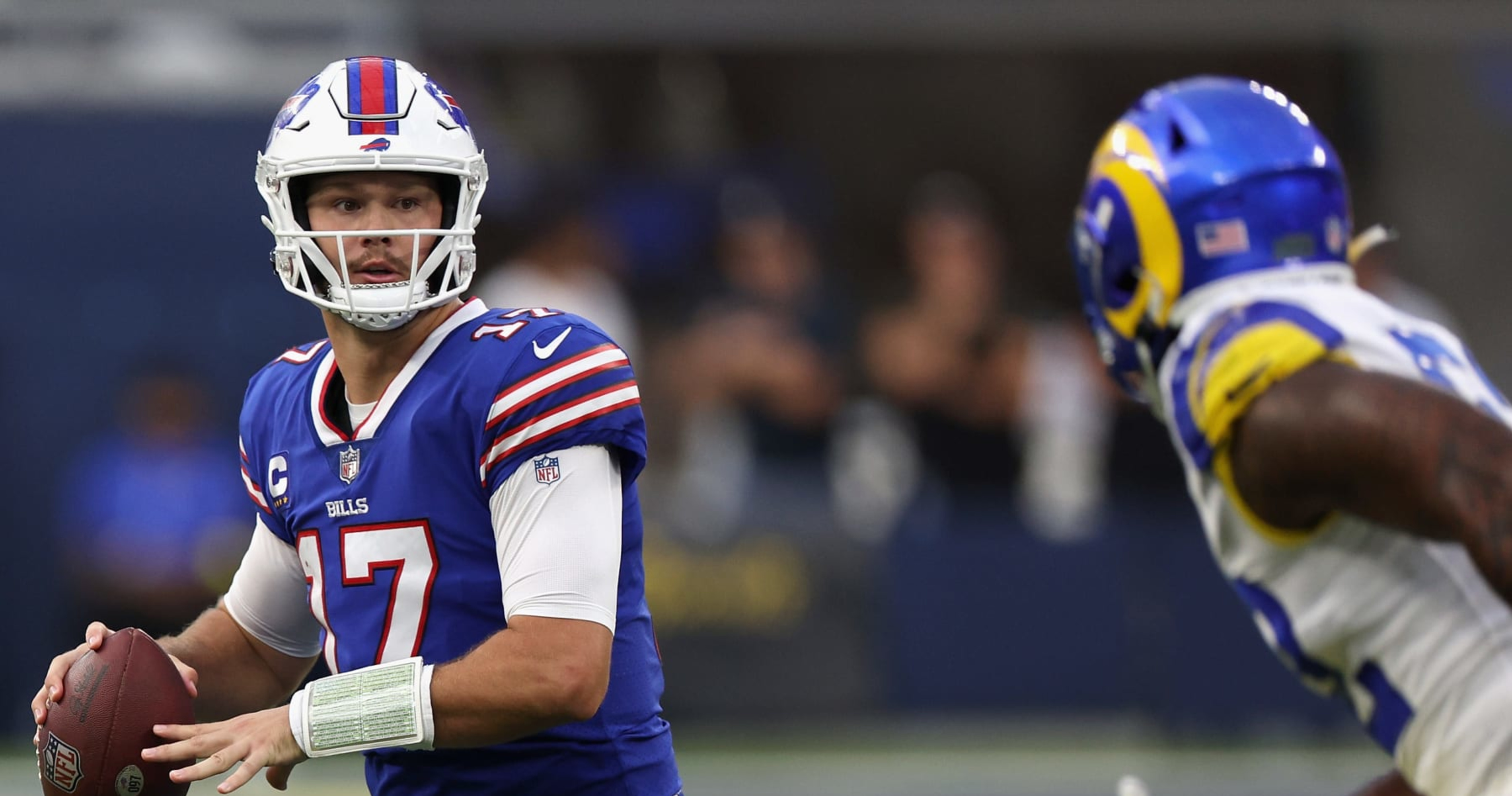 Josh Allen, Bills Look Every Bit the Super Bowl Favorites They’re Hyped Up to Be