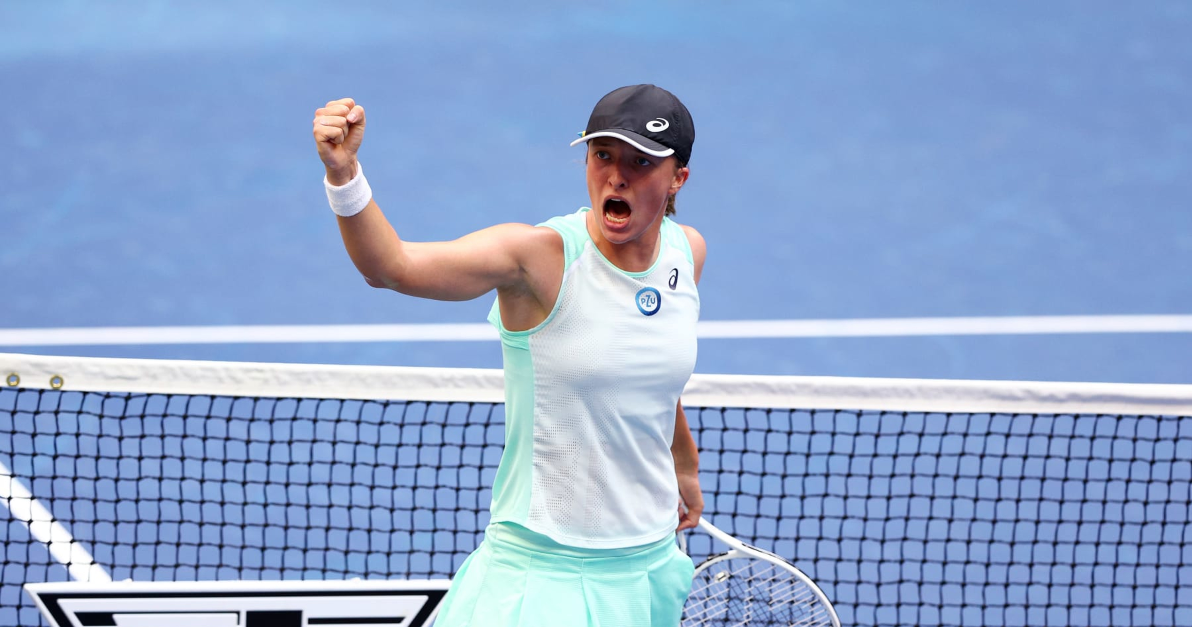 Iga Swiatek Sweeps Ons Jabeur in Straight Sets to Win 1st Career US Open Title News, Scores, Highlights, Stats, and Rumors Bleacher Report