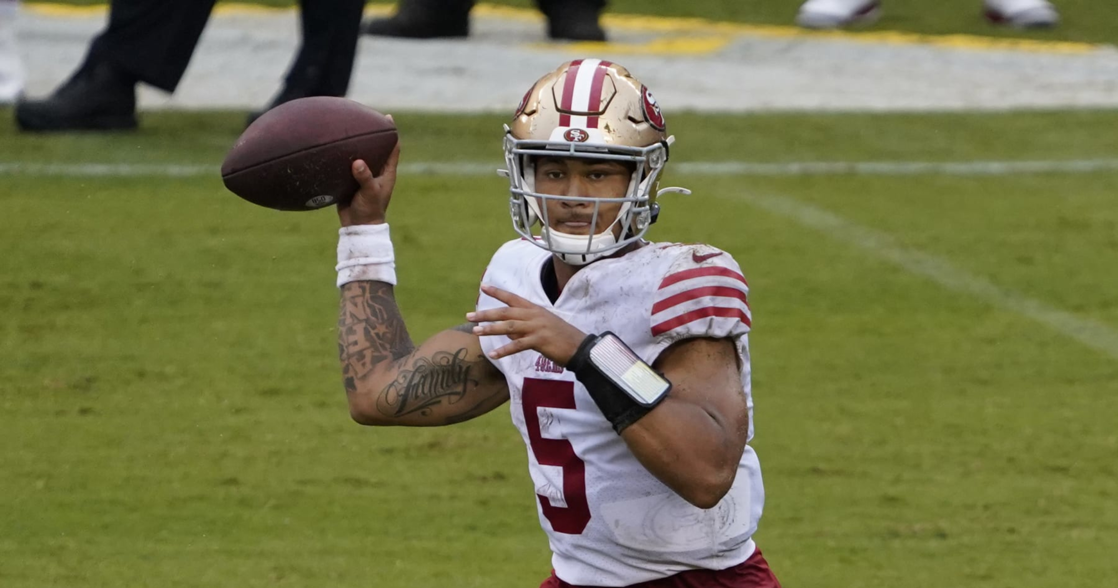 NFL Twitter Drags 49ers' Trey Lance for Late-Game Struggles vs