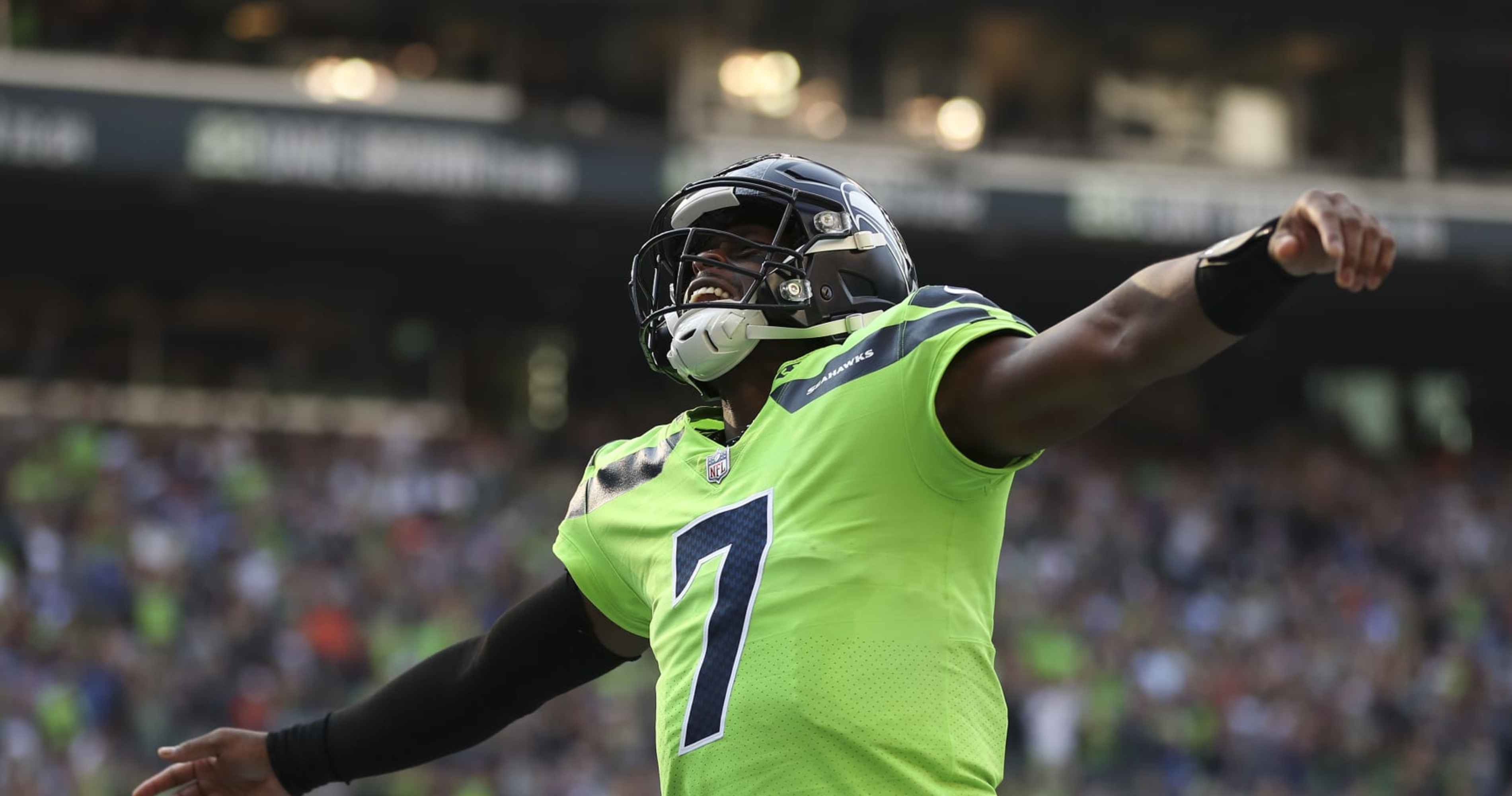 Seahawks beat Russell Wilson and the Broncos in 'Monday Night Football'  opener - The Washington Post