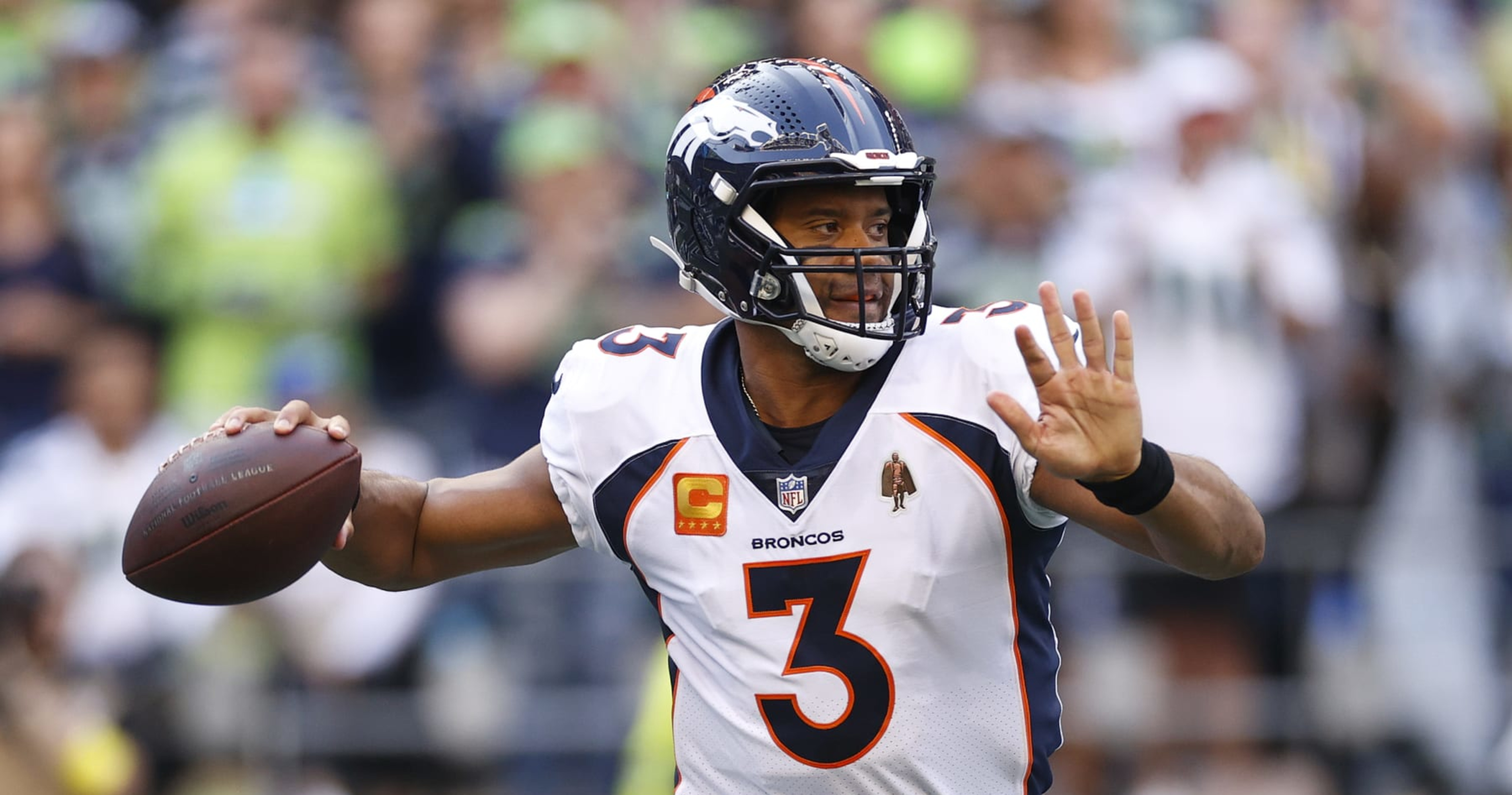 Broncos vs Seahawks live updates: Russell Wilson booed, more