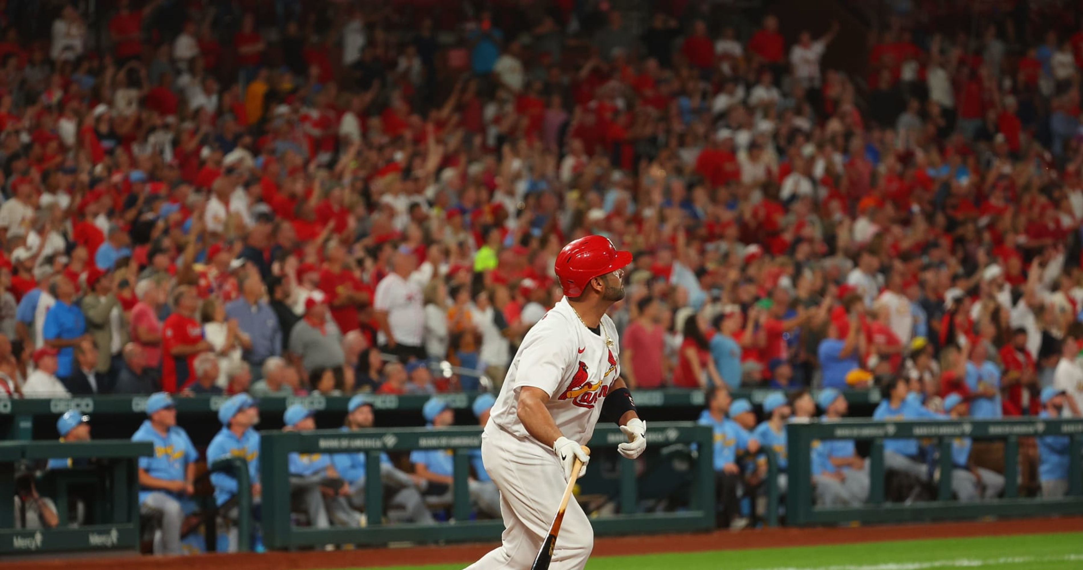 Cardinals' Albert Pujols makes history with home run No. 700 - Los