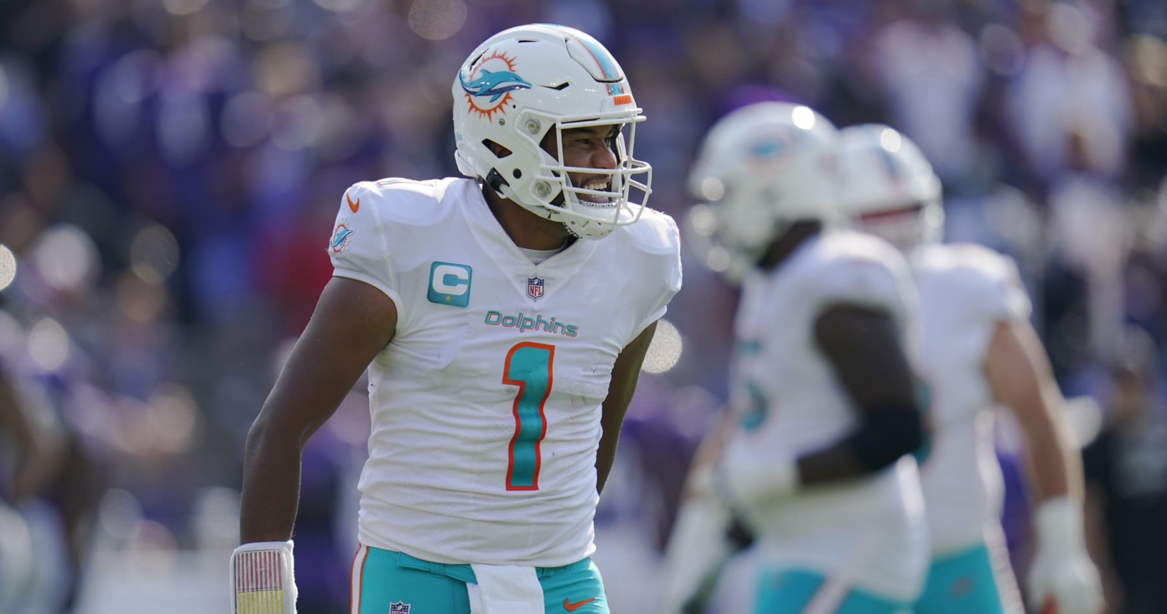 Highlights: Dolphins 42-38 Ravens in NFL 2022