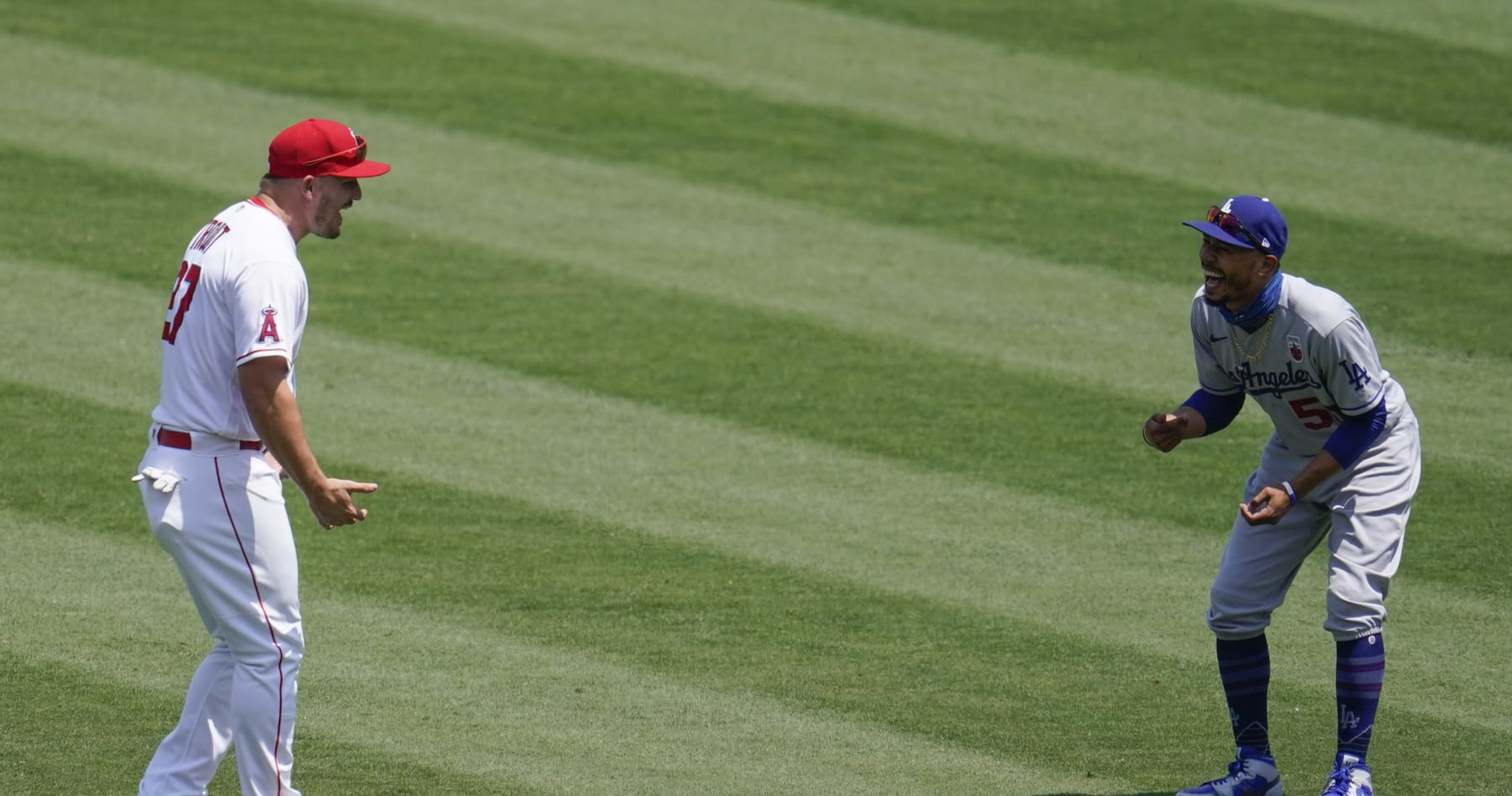 Mookie Betts unseats Aaron Judge for MLB's top jersey