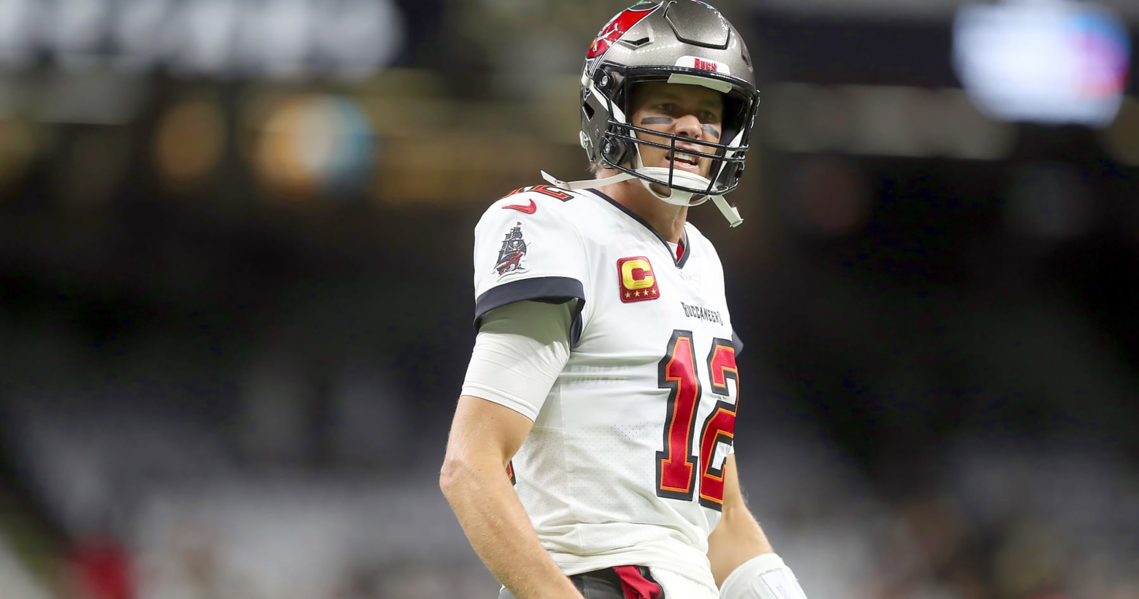 Bucs' Tom Brady explains tablet throw against Saints: 'Forgot the