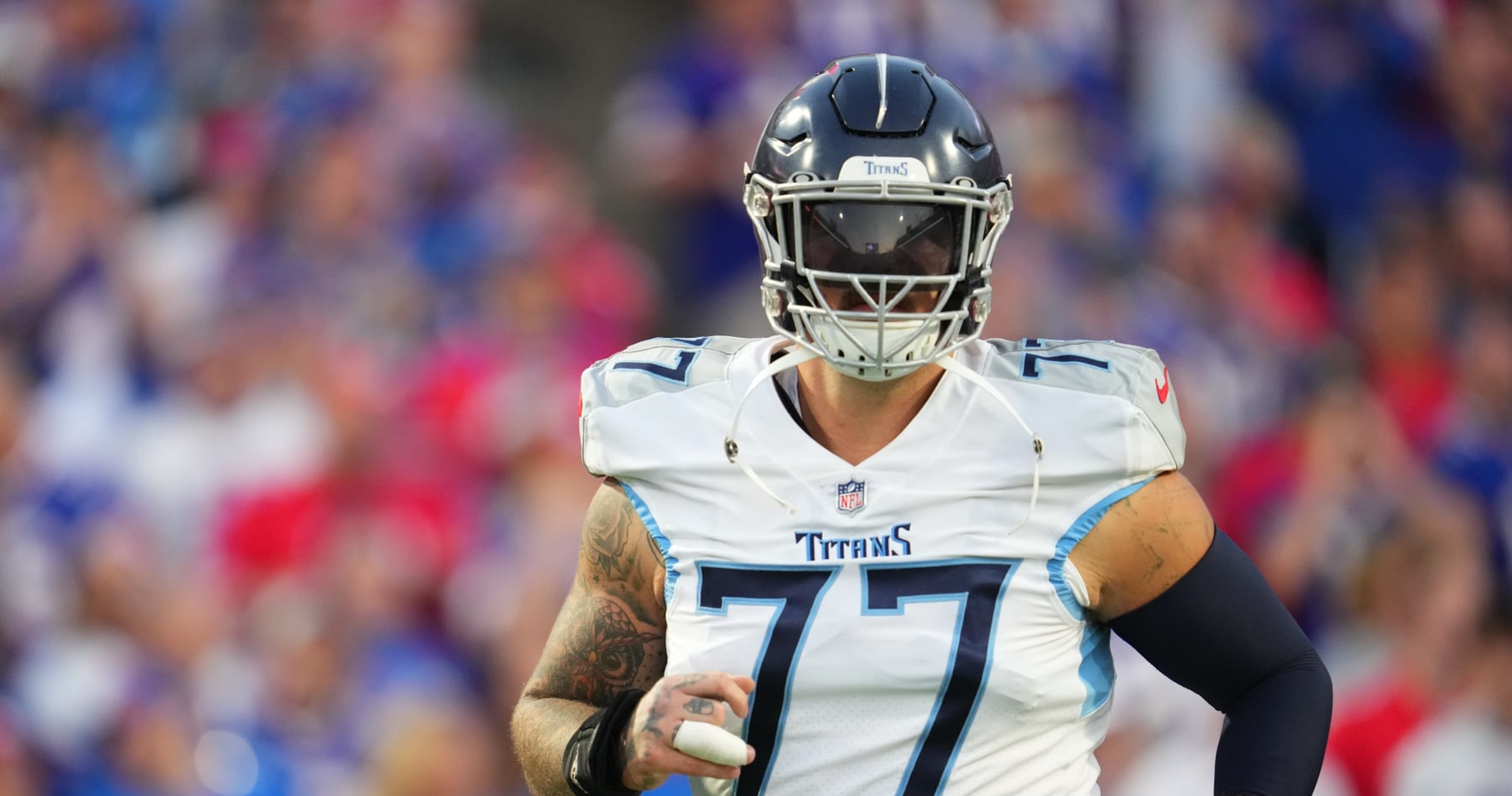 Titans place left tackle Taylor Lewan on injured reserve